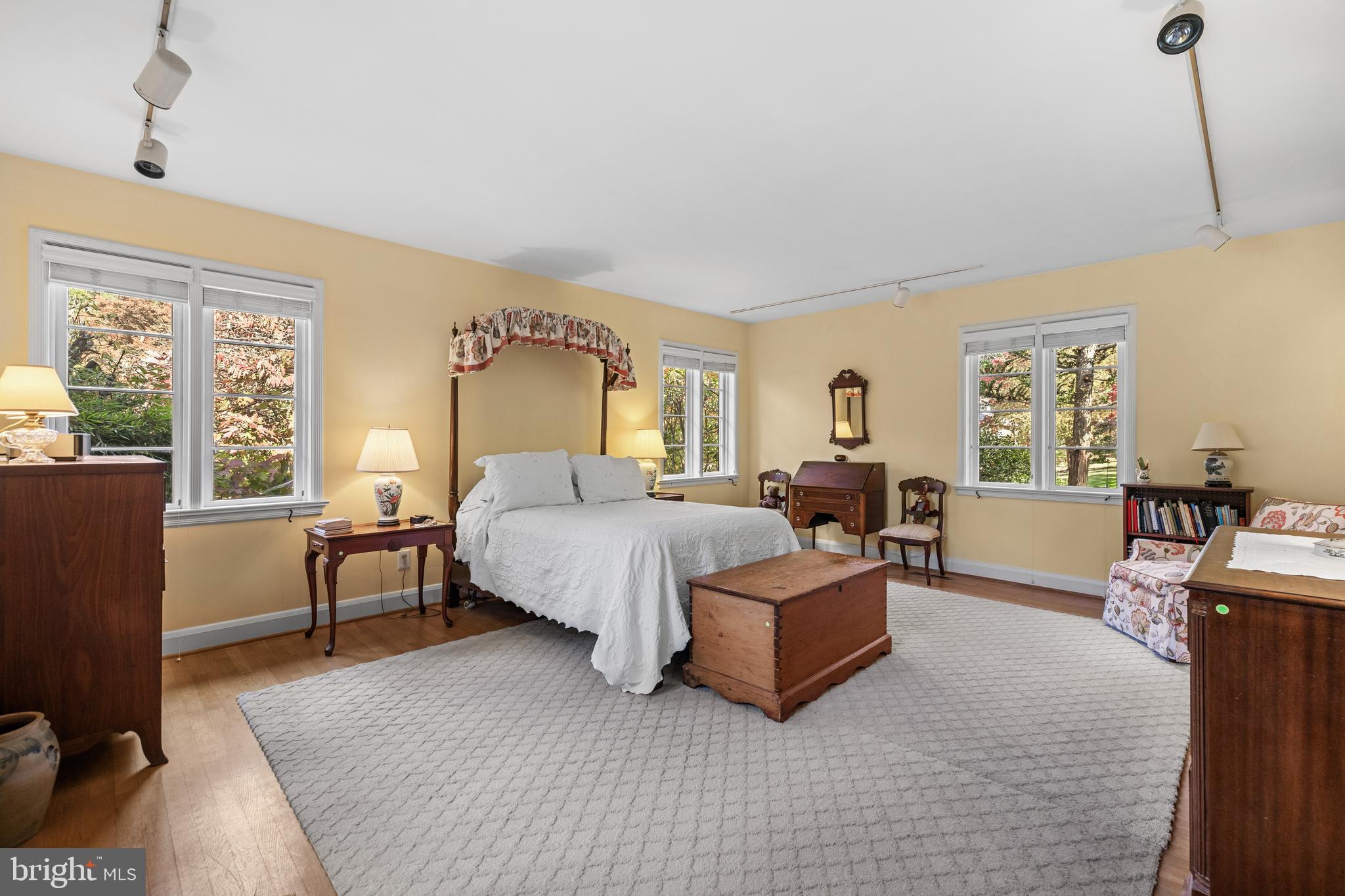 RUXTON - Residential