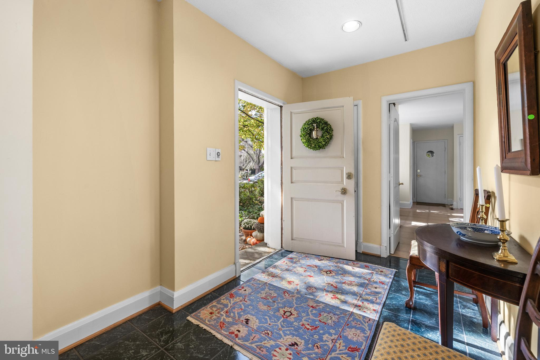 1000 WEST WIND COURT