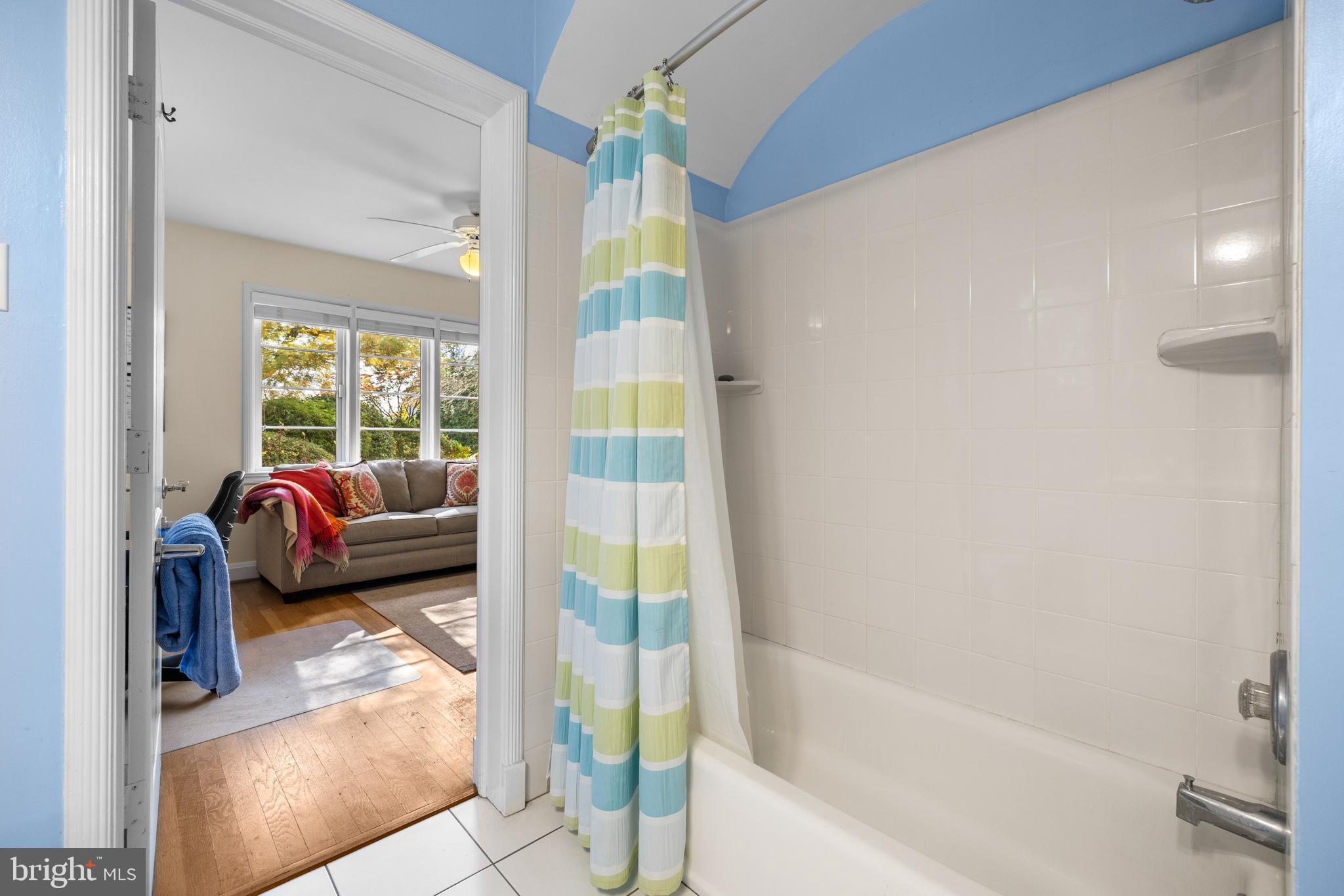 RUXTON - Residential