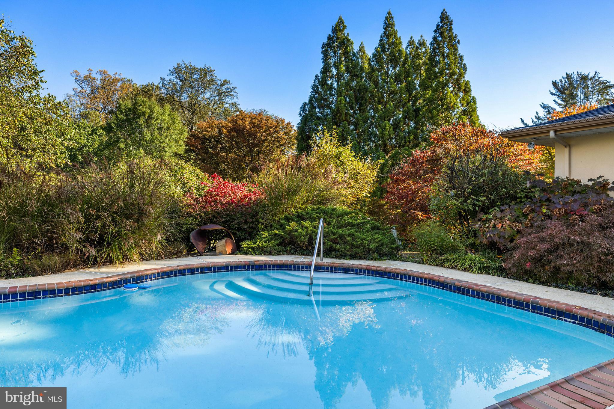 RUXTON - Residential