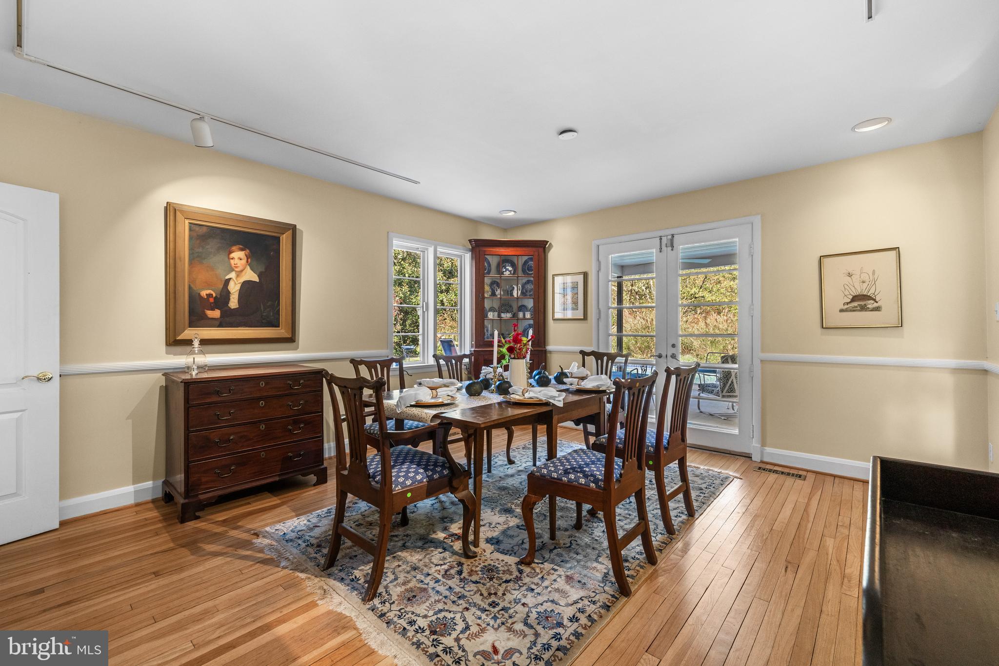 RUXTON - Residential