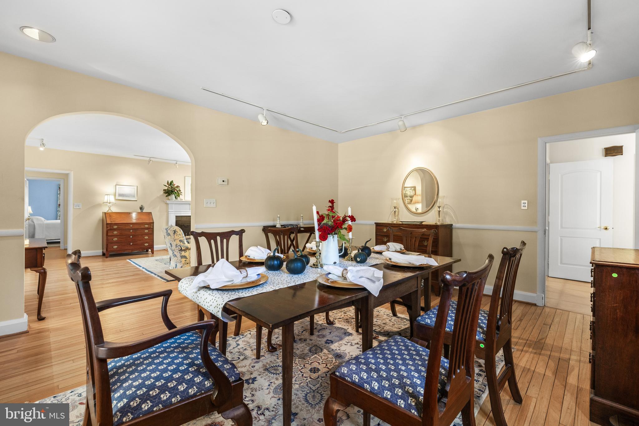 RUXTON - Residential