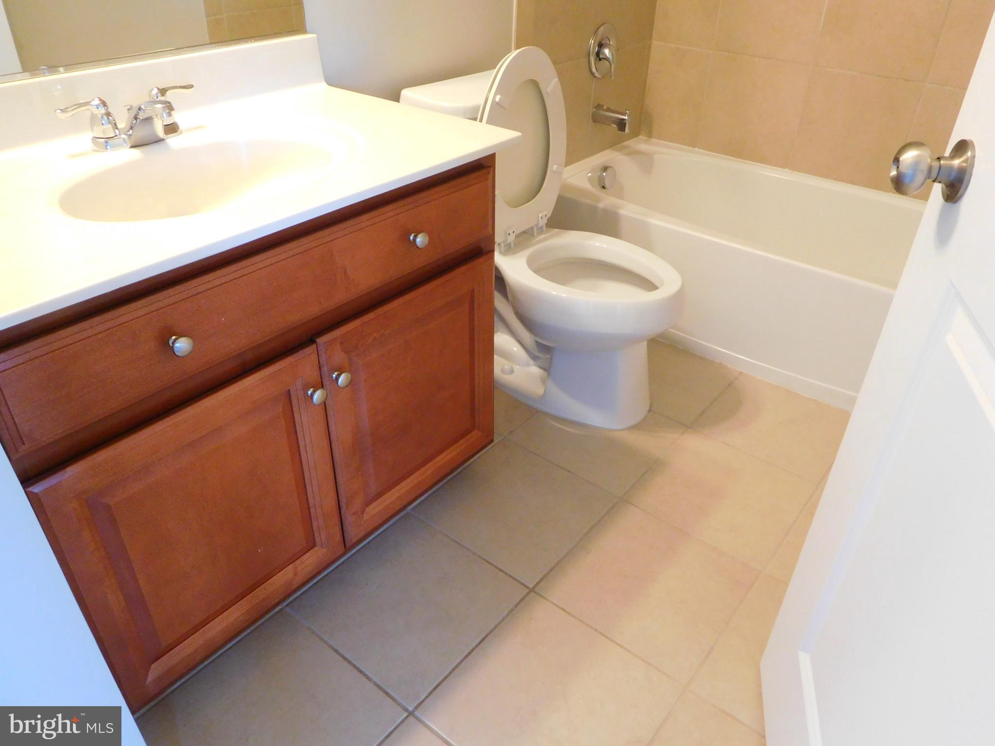 WOODMORE TOWNE CENTRE - Residential Lease