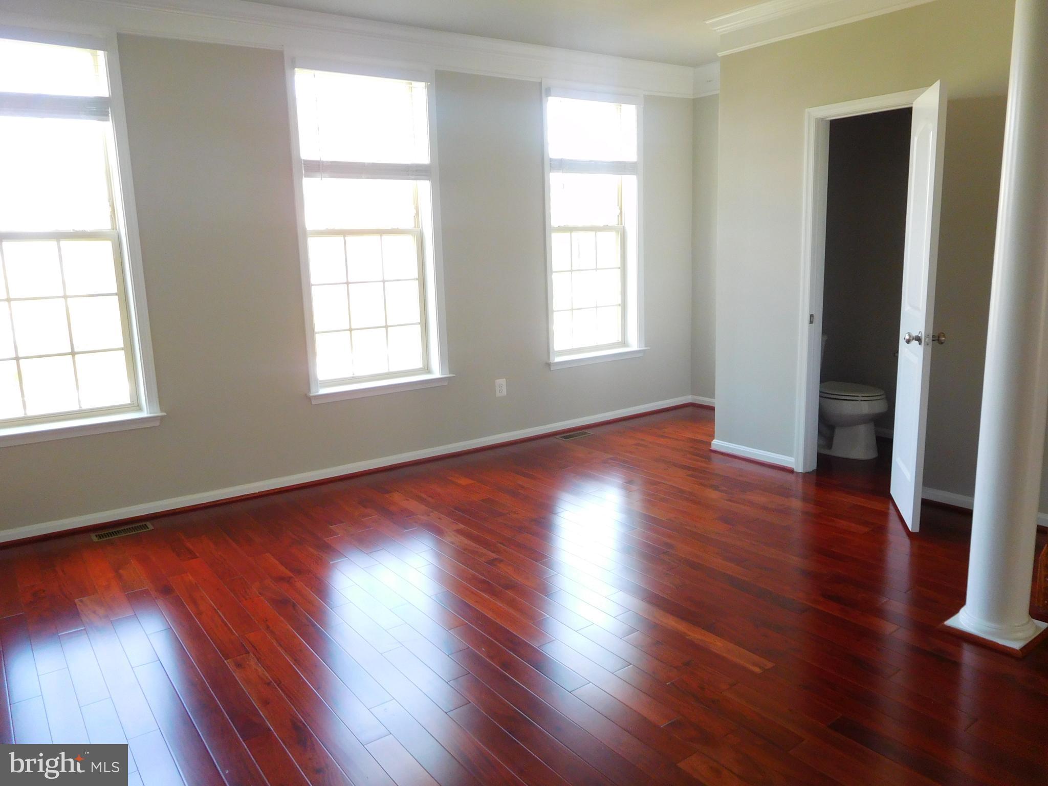 WOODMORE TOWNE CENTRE - Residential Lease