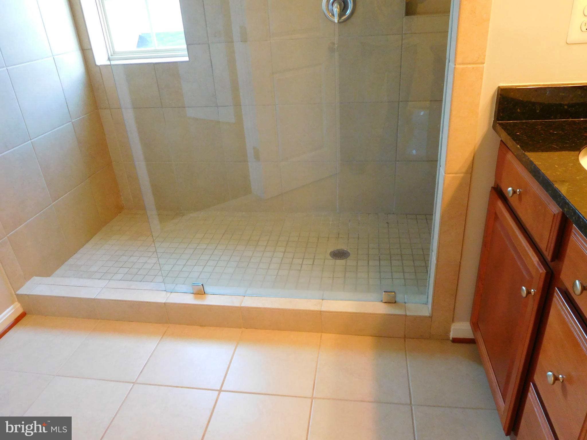 WOODMORE TOWNE CENTRE - Residential Lease