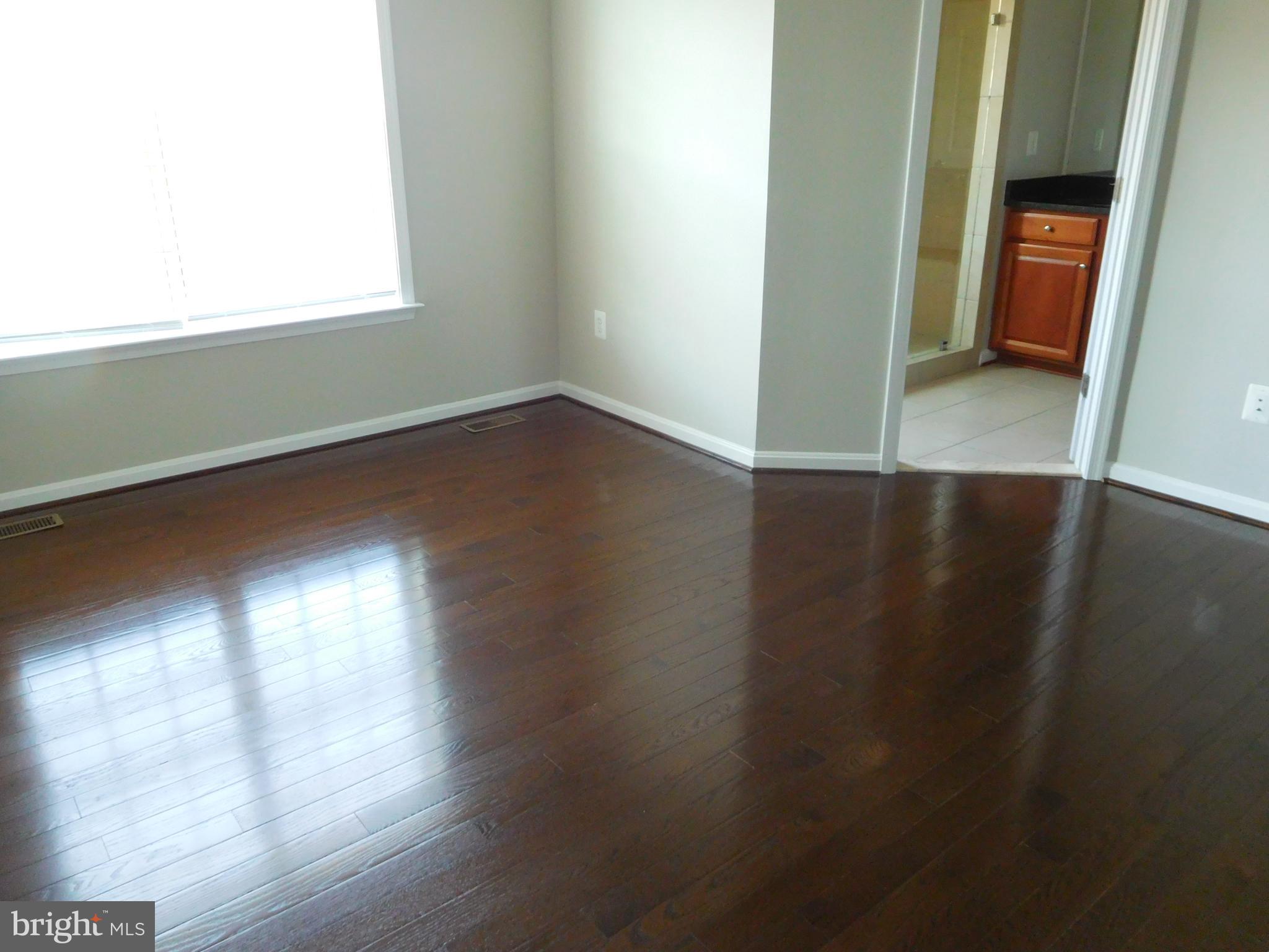 WOODMORE TOWNE CENTRE - Residential Lease