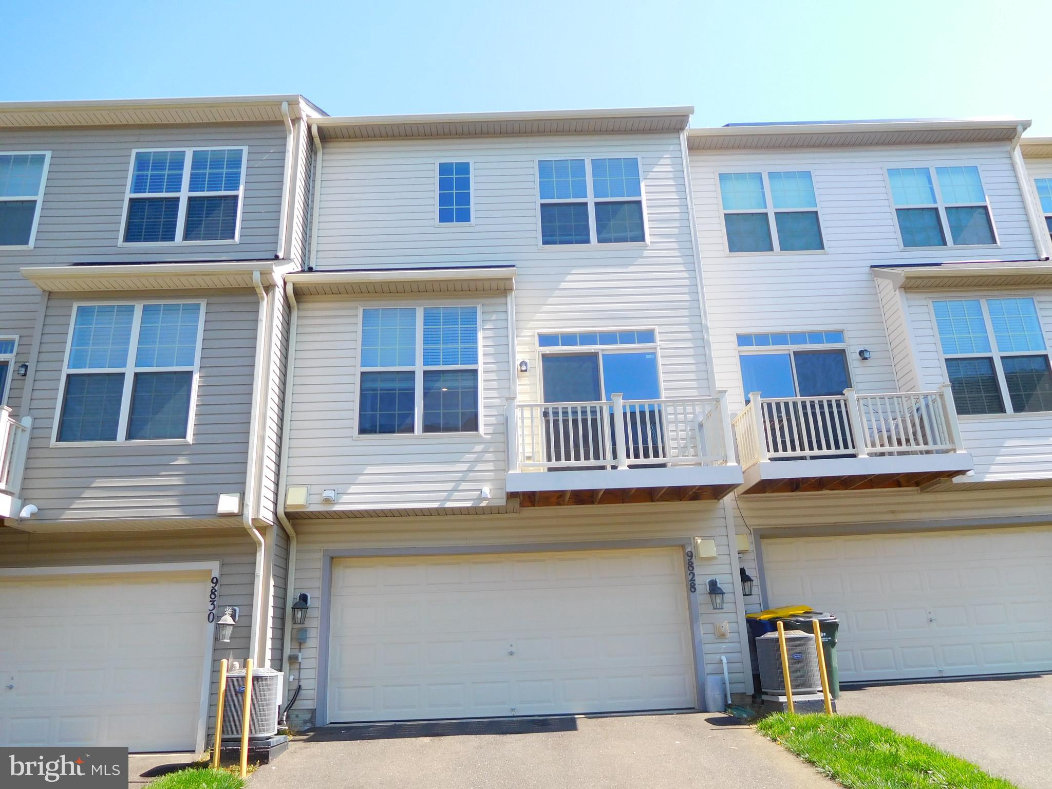 WOODMORE TOWNE CENTRE - Residential Lease