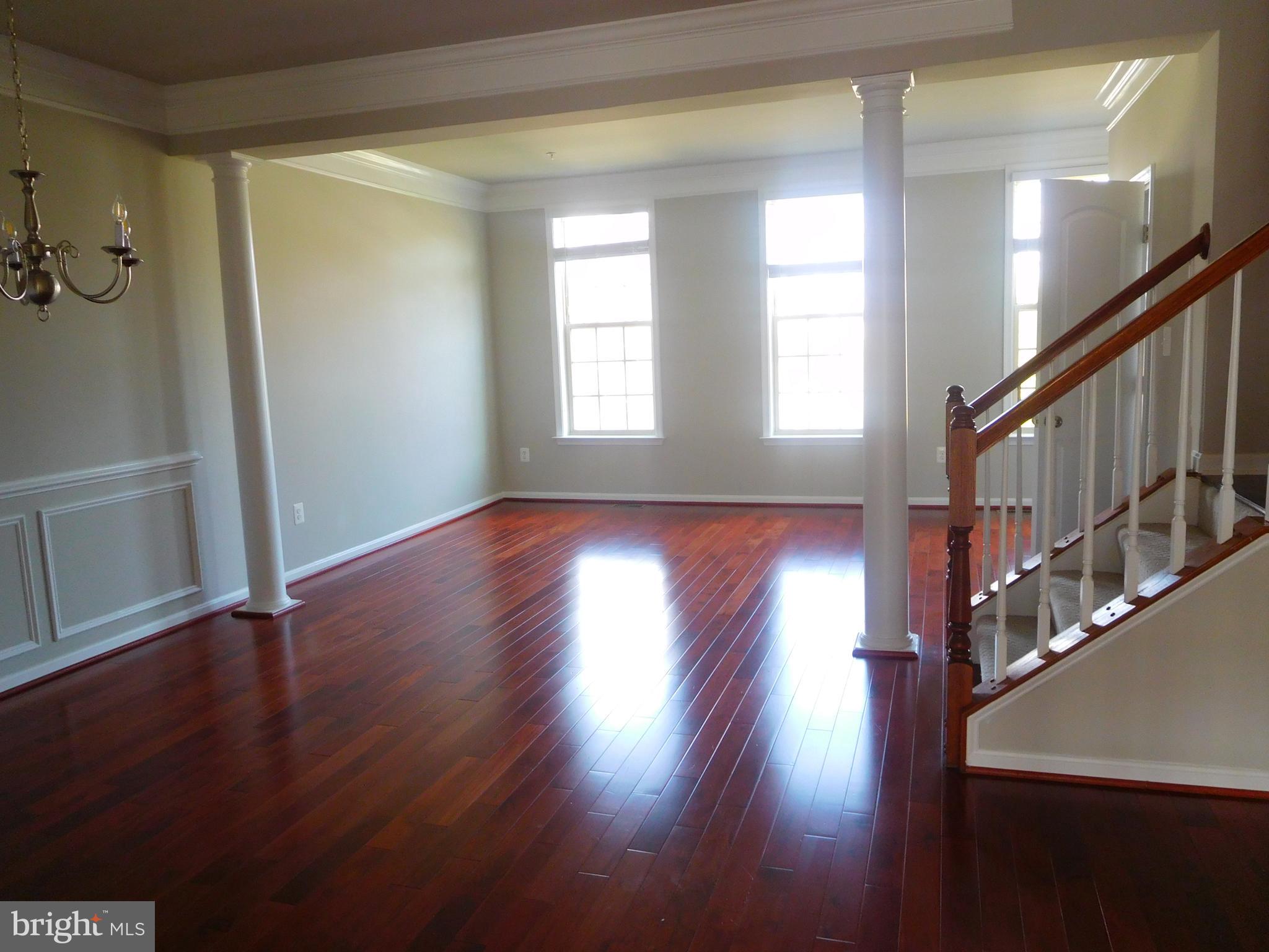 WOODMORE TOWNE CENTRE - Residential Lease