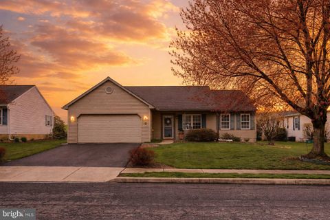 47 ARBOR DRIVE MYERSTOWN PA 17067