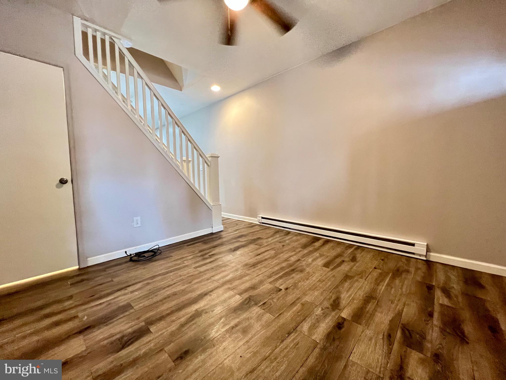 SOUTHEAST LANCASTER - Residential