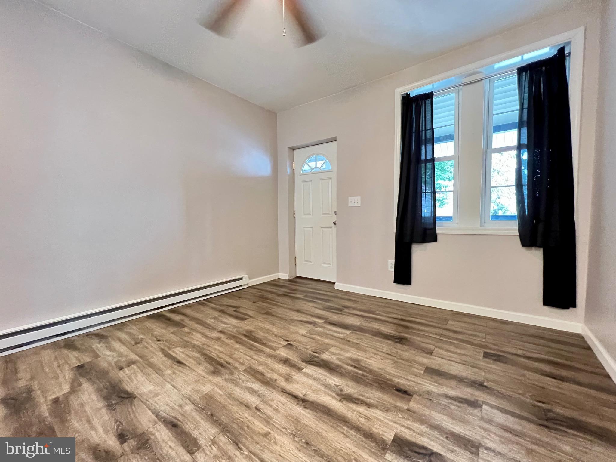 SOUTHEAST LANCASTER - Residential