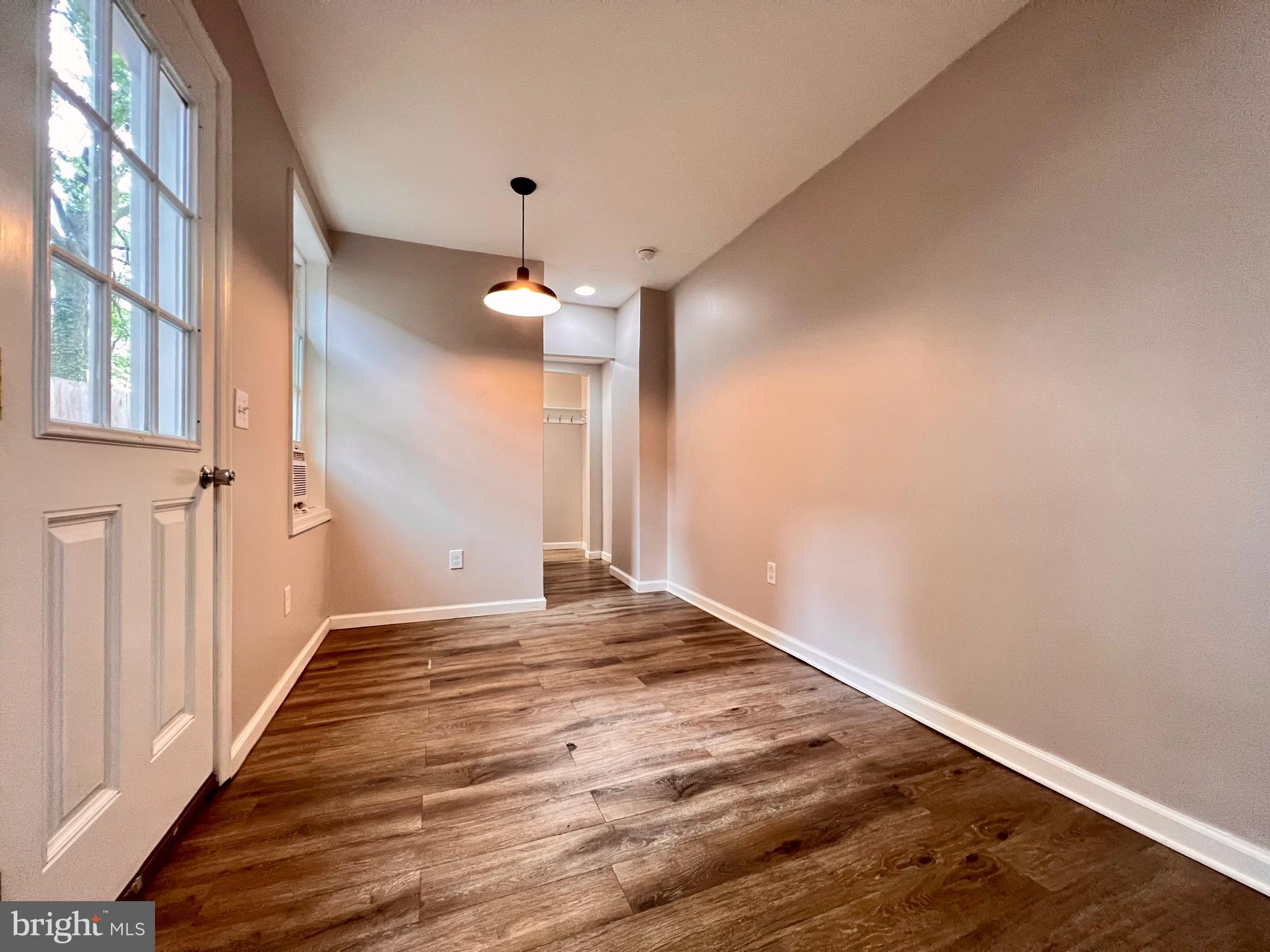 SOUTHEAST LANCASTER - Residential