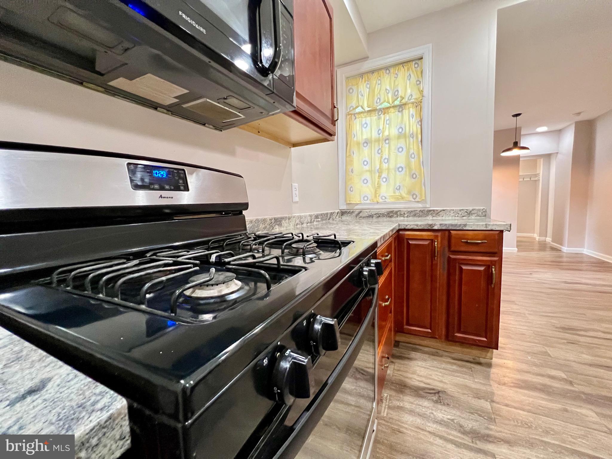 SOUTHEAST LANCASTER - Residential