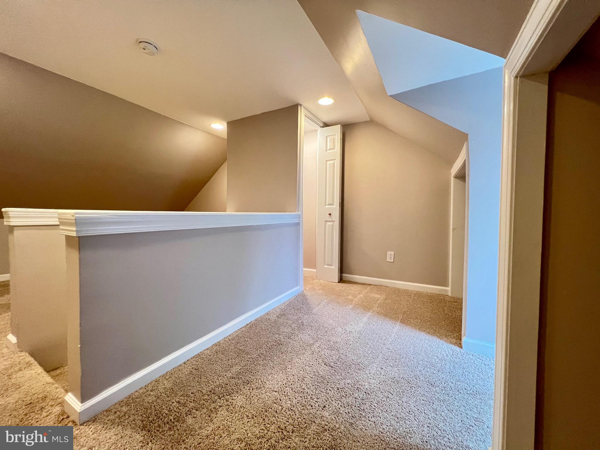 SOUTHEAST LANCASTER - Residential