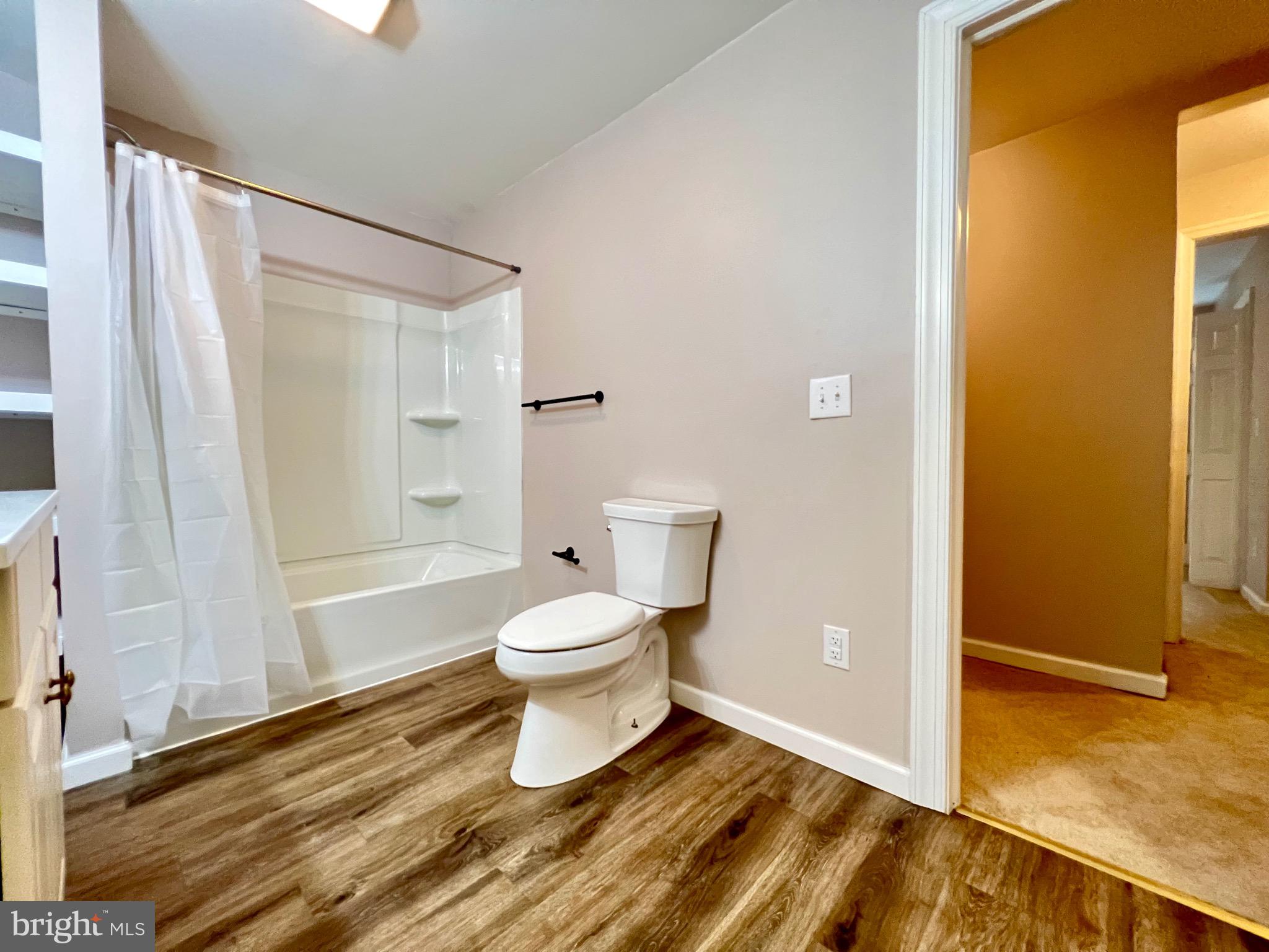 SOUTHEAST LANCASTER - Residential