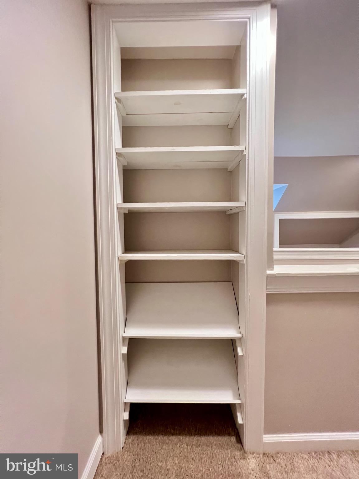 SOUTHEAST LANCASTER - Residential