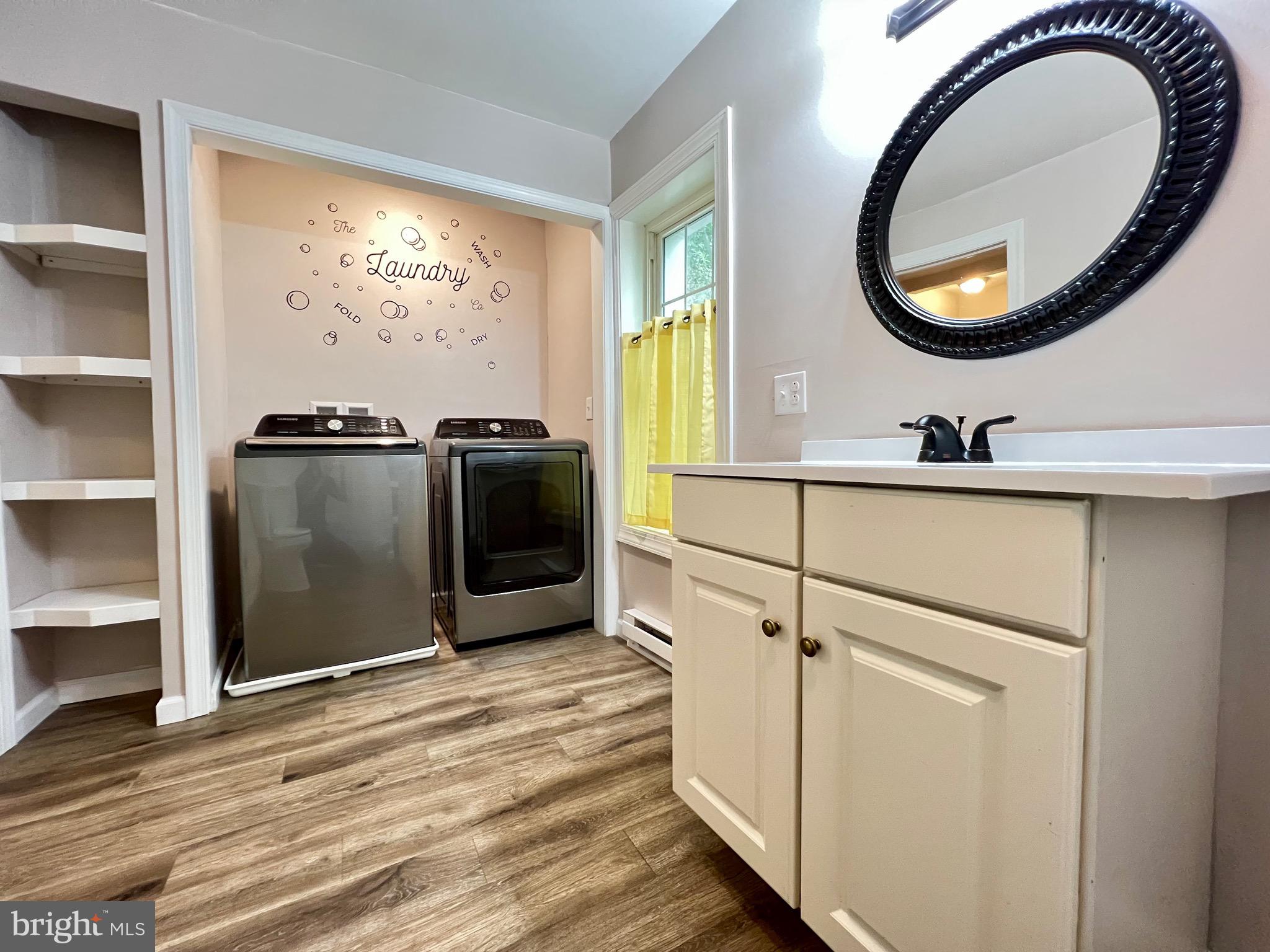 SOUTHEAST LANCASTER - Residential