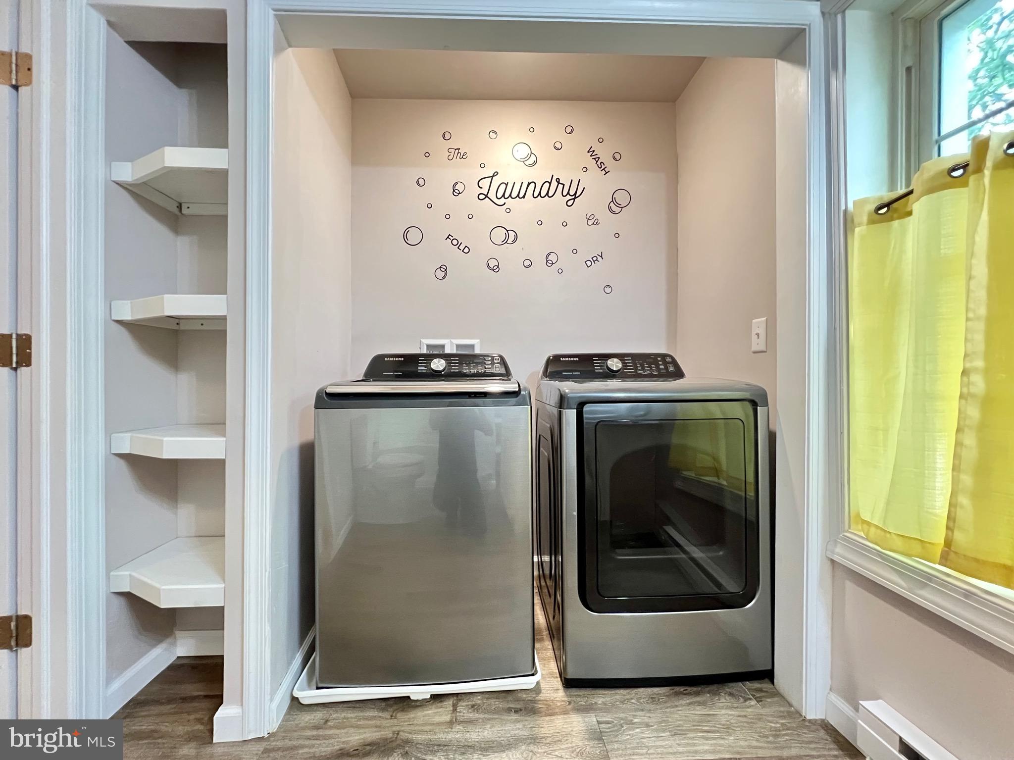 SOUTHEAST LANCASTER - Residential