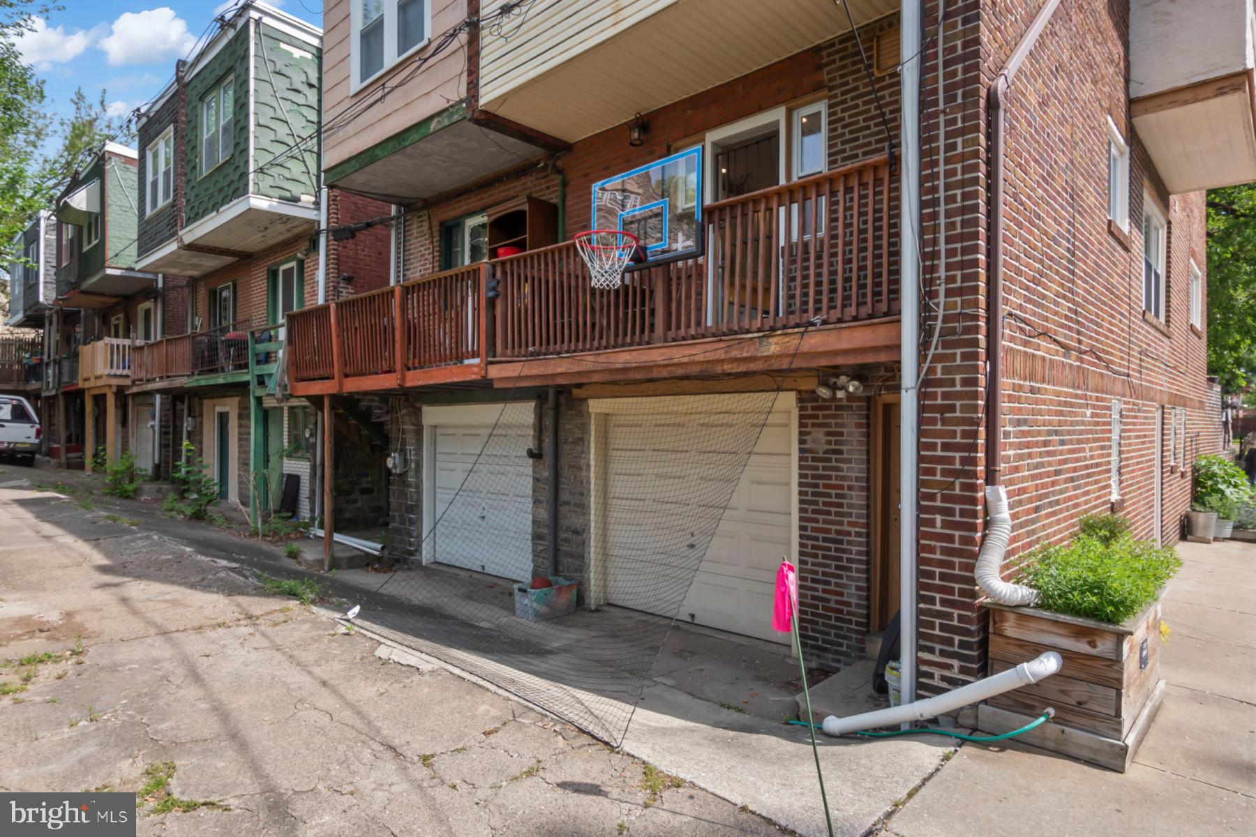 GERMANTOWN (WEST) - Residential