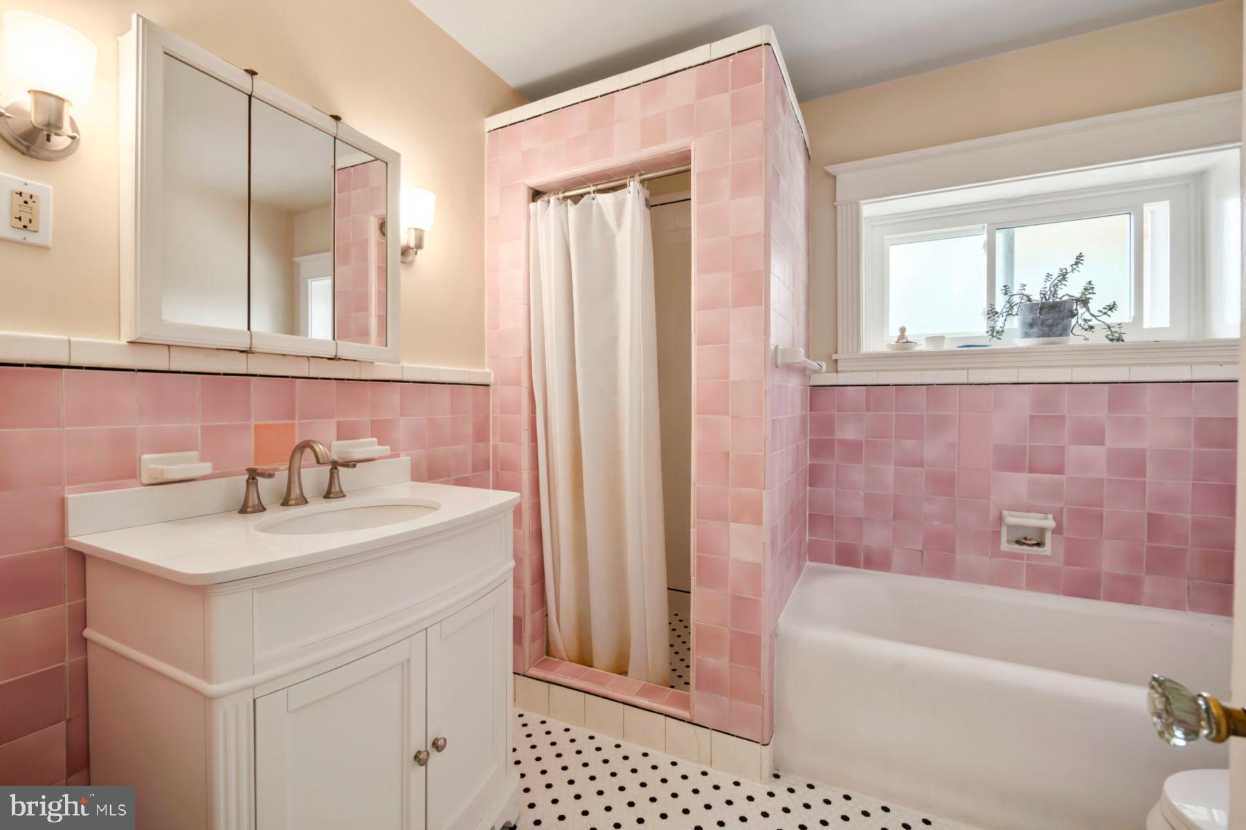 GERMANTOWN (WEST) - Residential