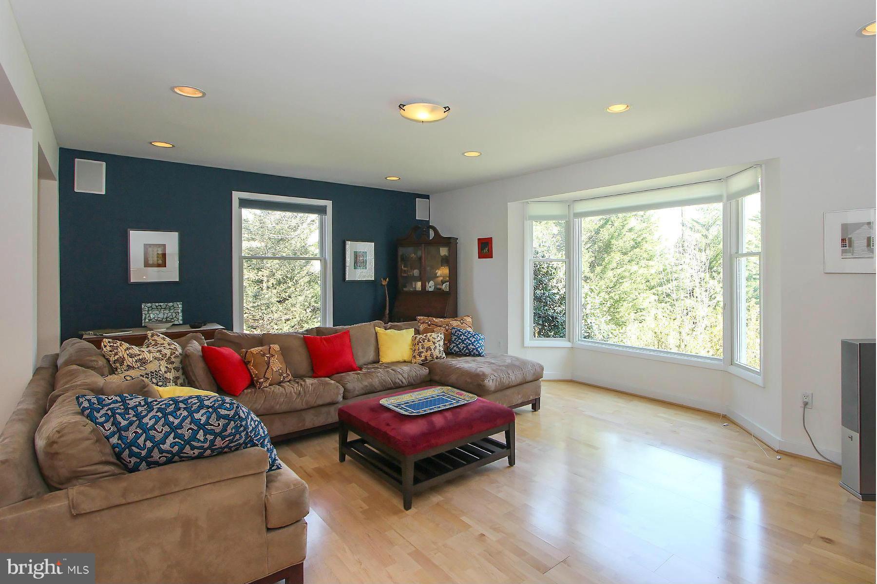 LYBROOK - Residential