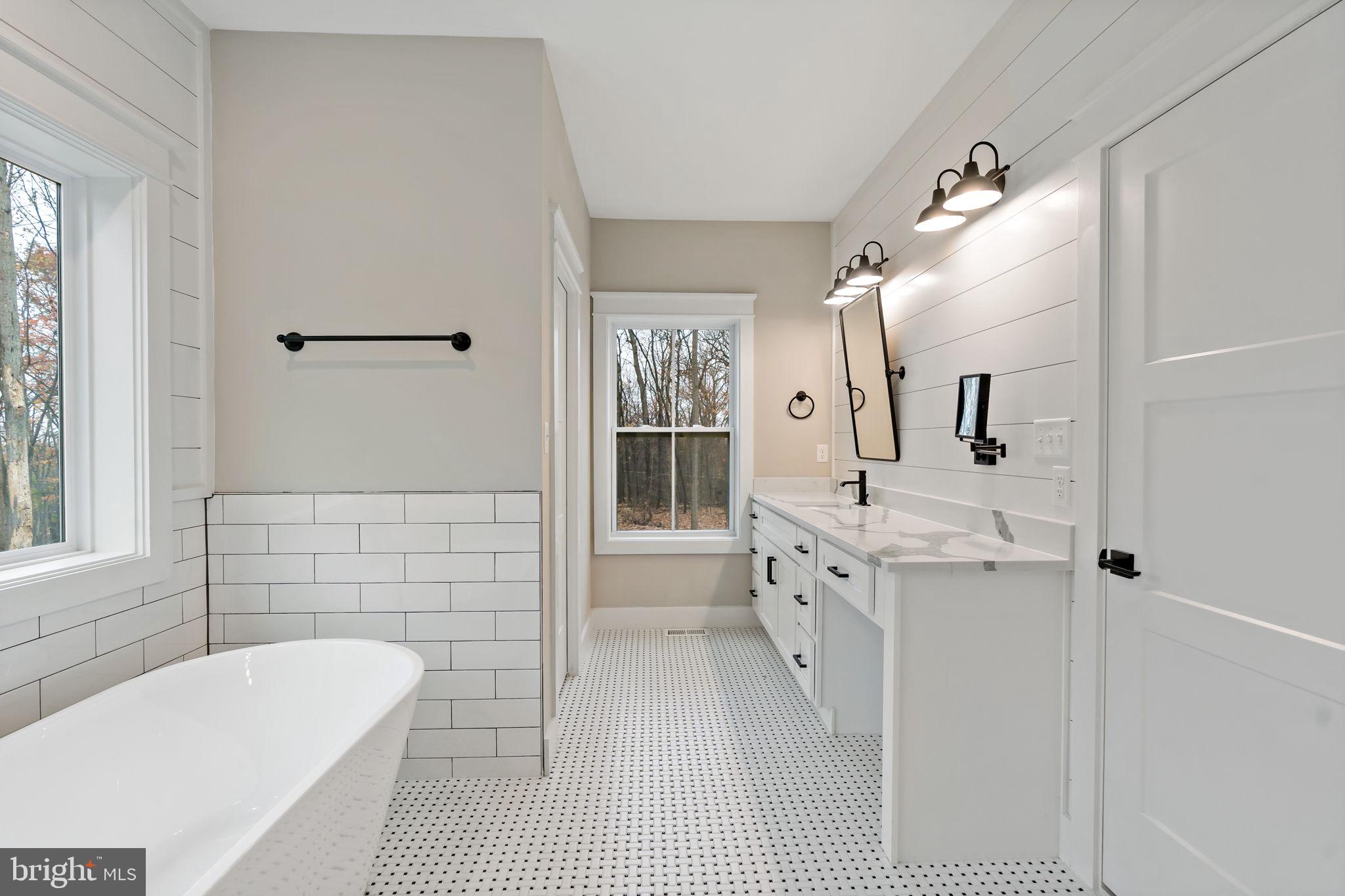 MISSION RIDGE - Residential