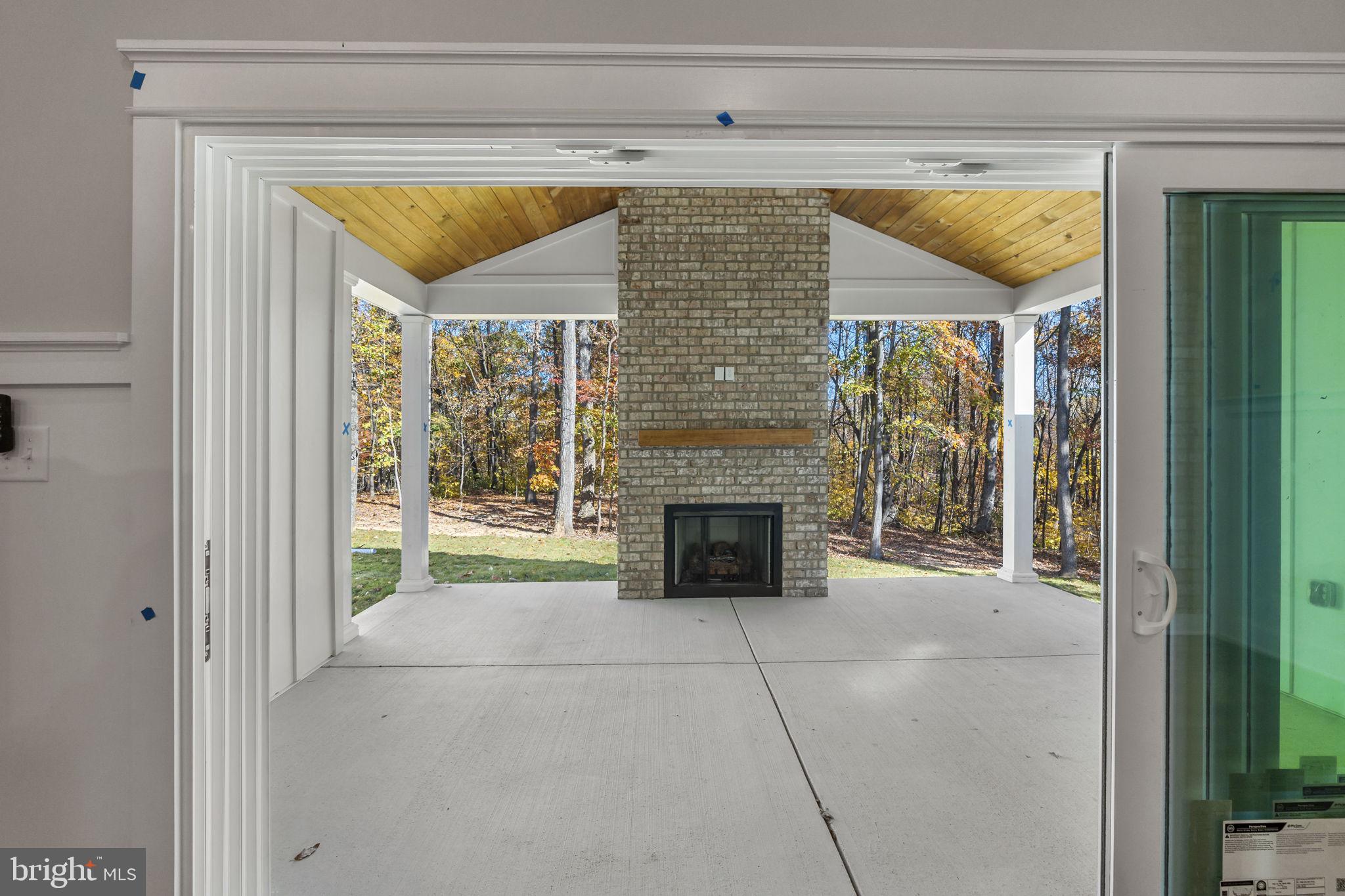 MISSION RIDGE - Residential