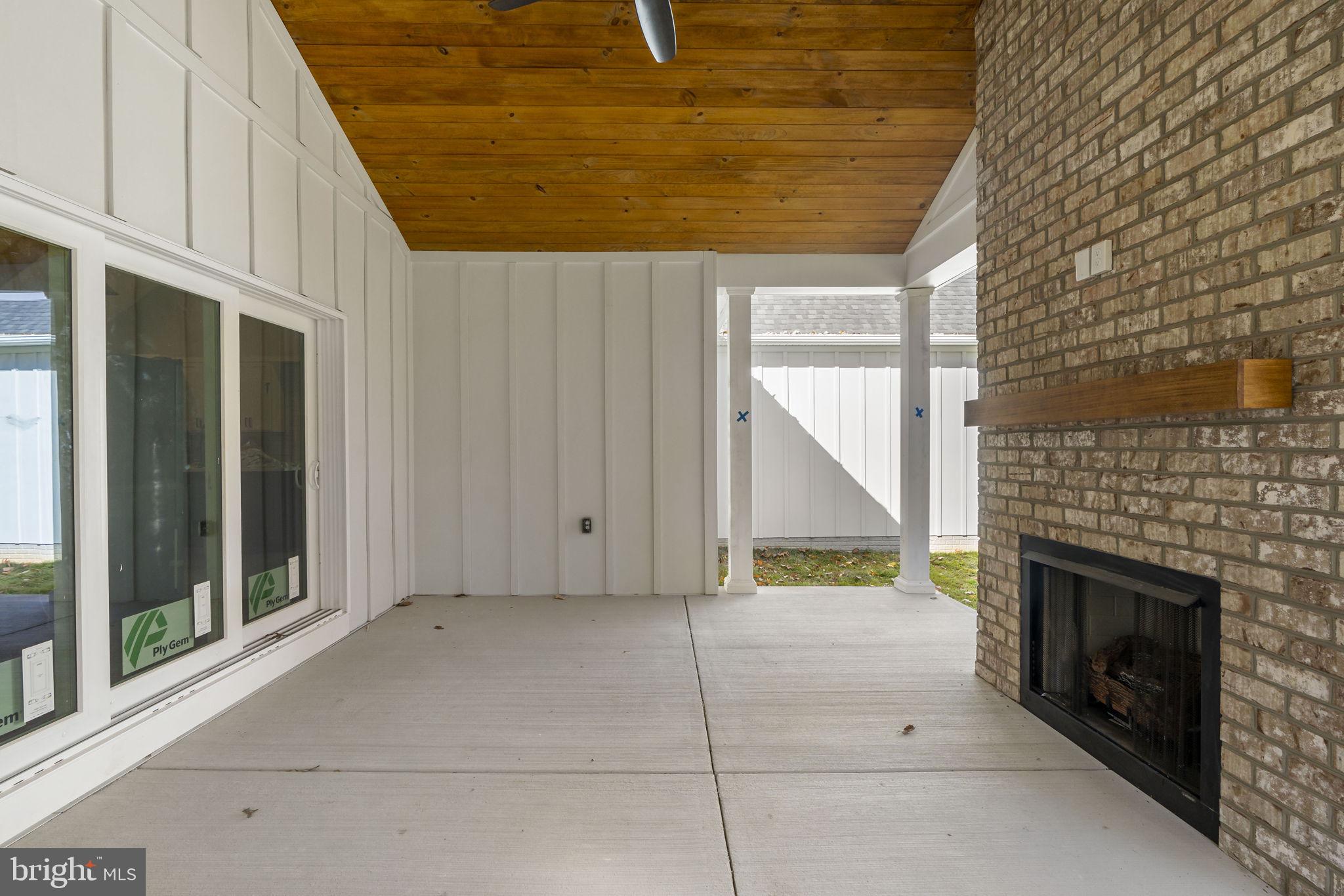 MISSION RIDGE - Residential