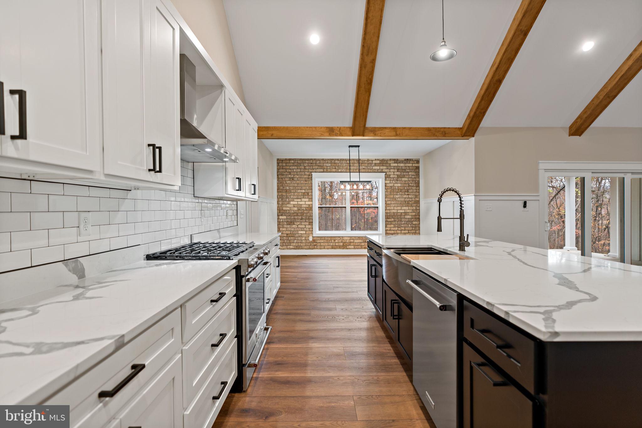 MISSION RIDGE - Residential