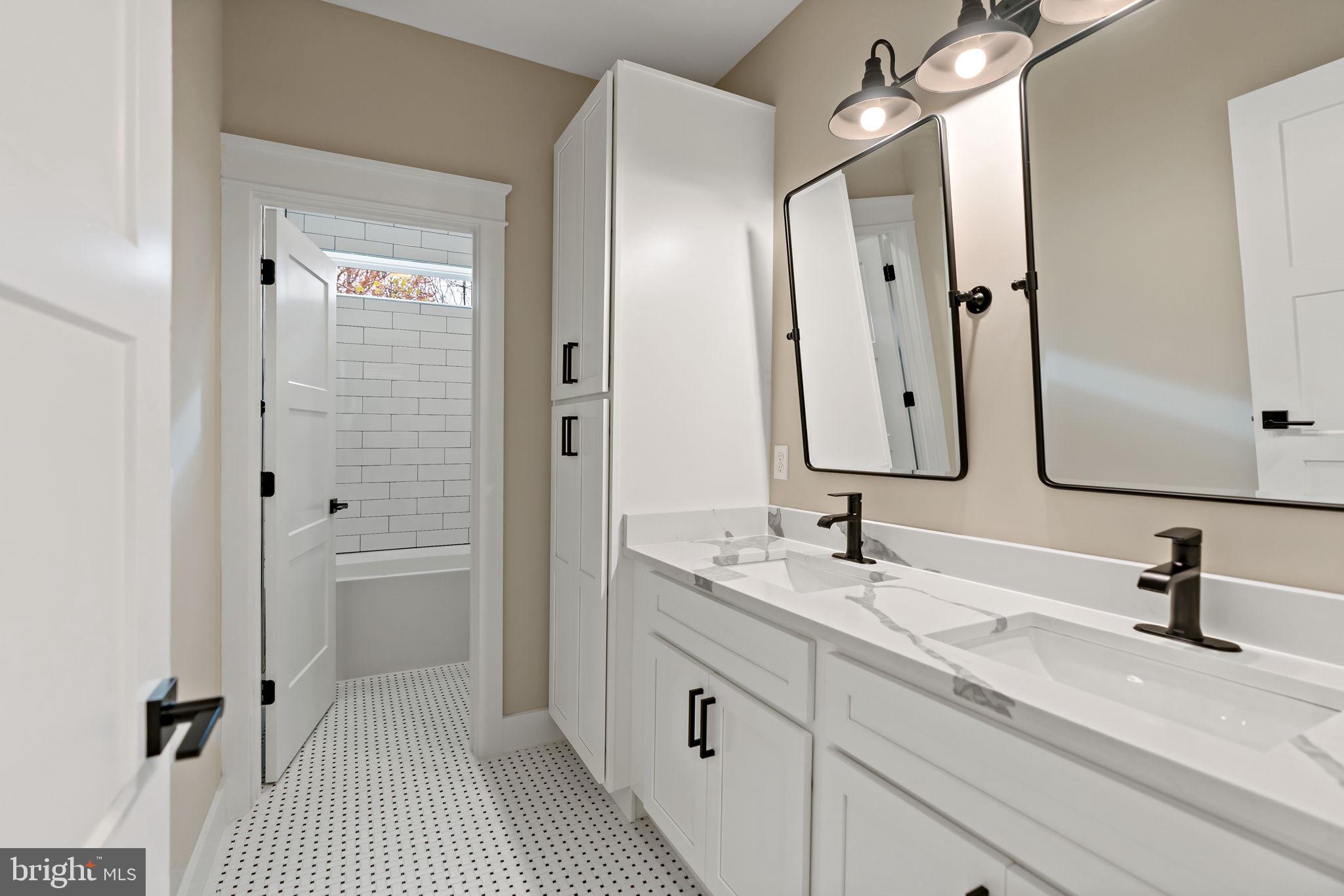 MISSION RIDGE - Residential