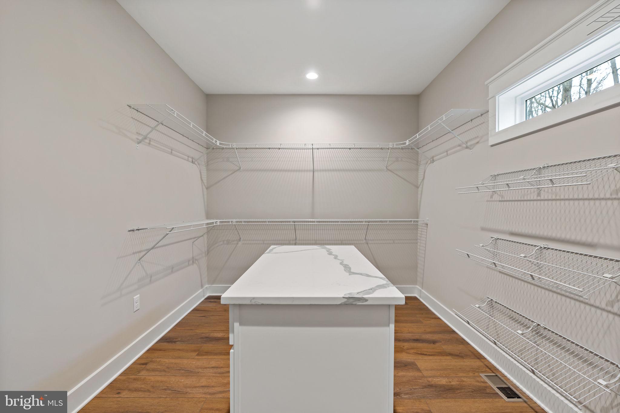 MISSION RIDGE - Residential