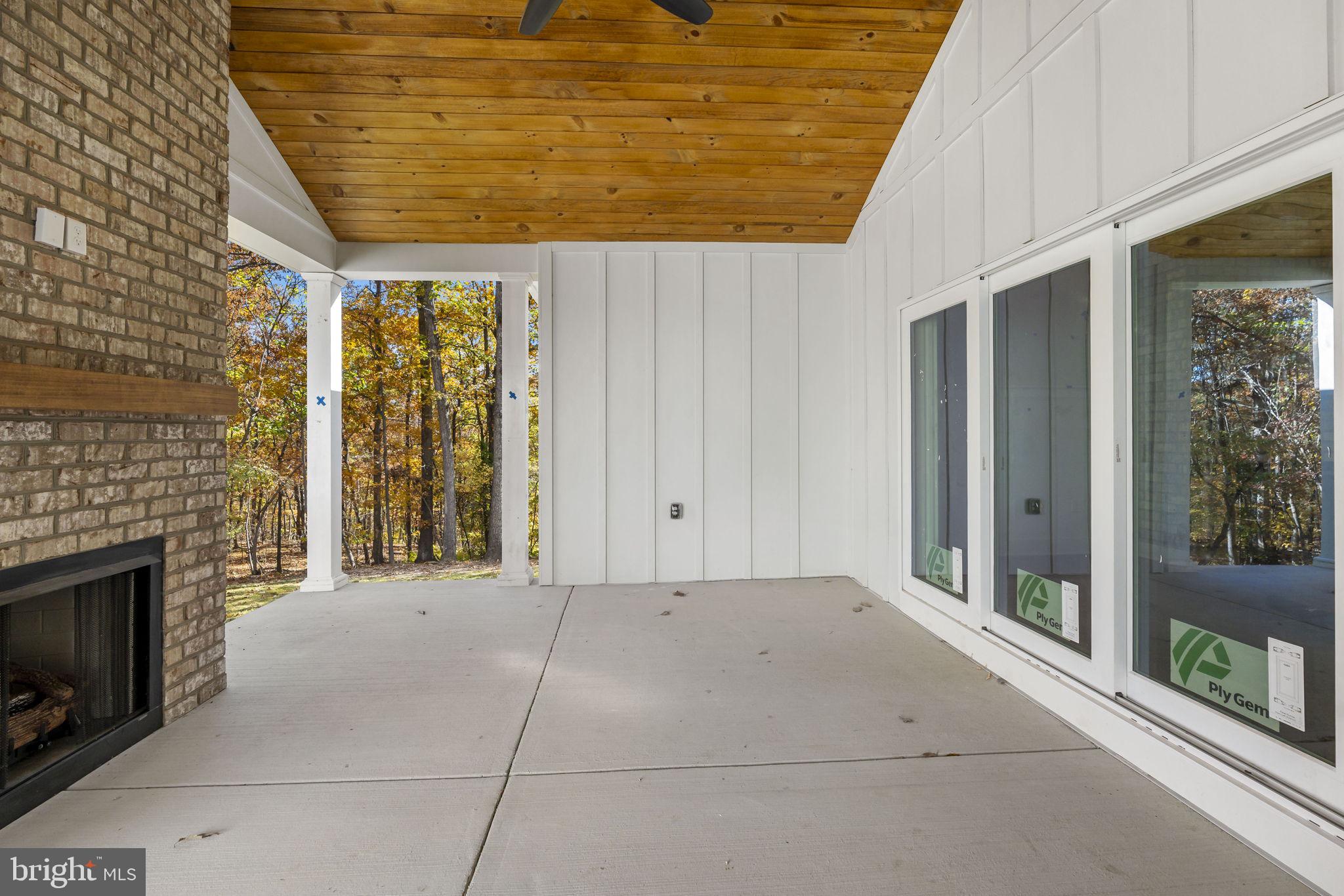 MISSION RIDGE - Residential