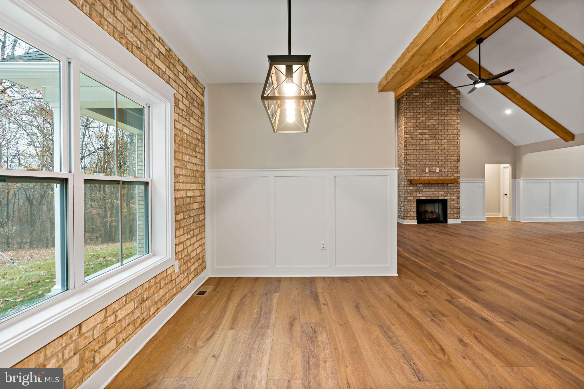 MISSION RIDGE - Residential