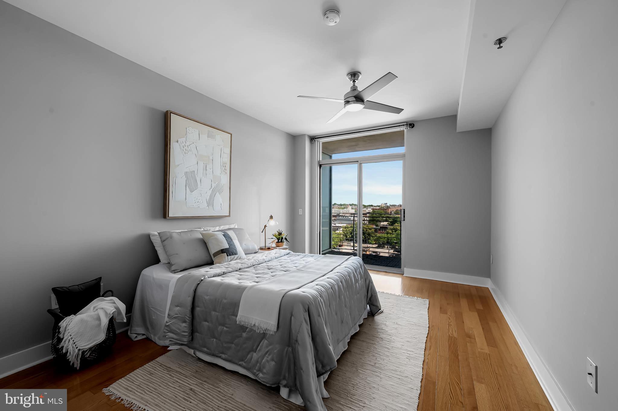 HARBOR EAST - Residential
