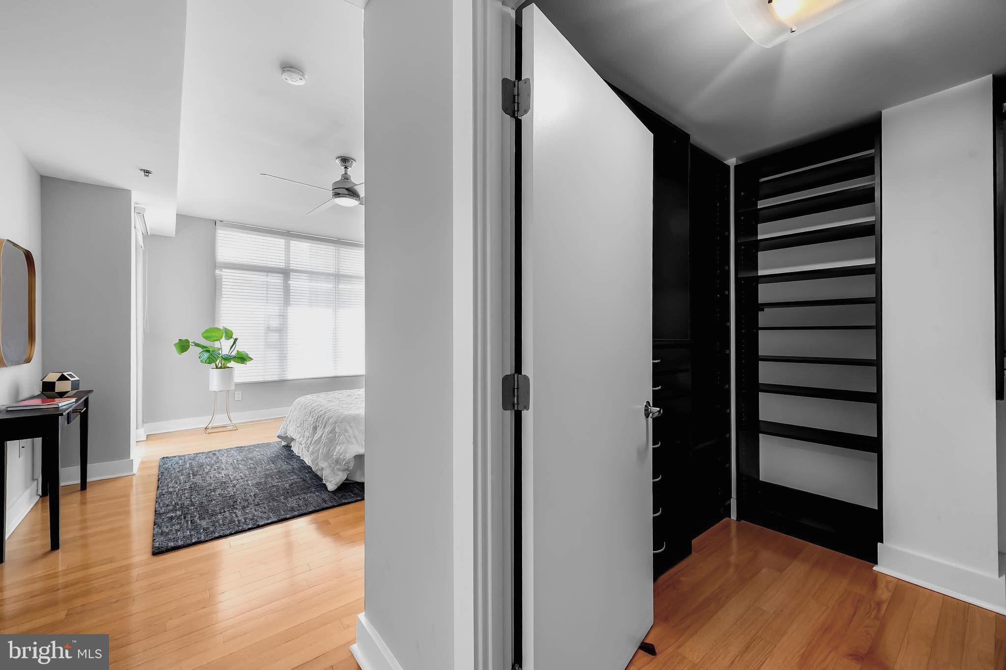 HARBOR EAST - Residential
