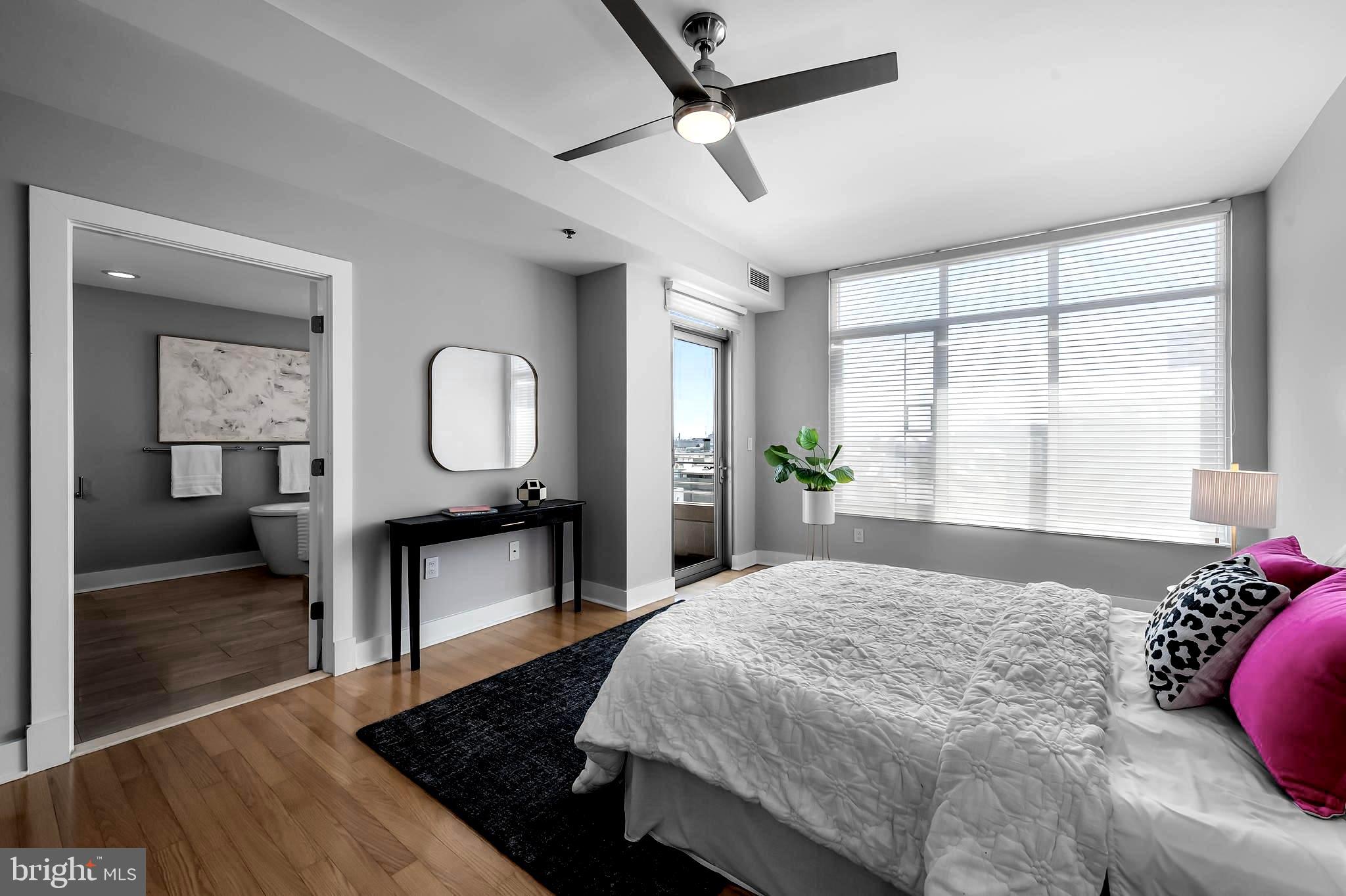 HARBOR EAST - Residential