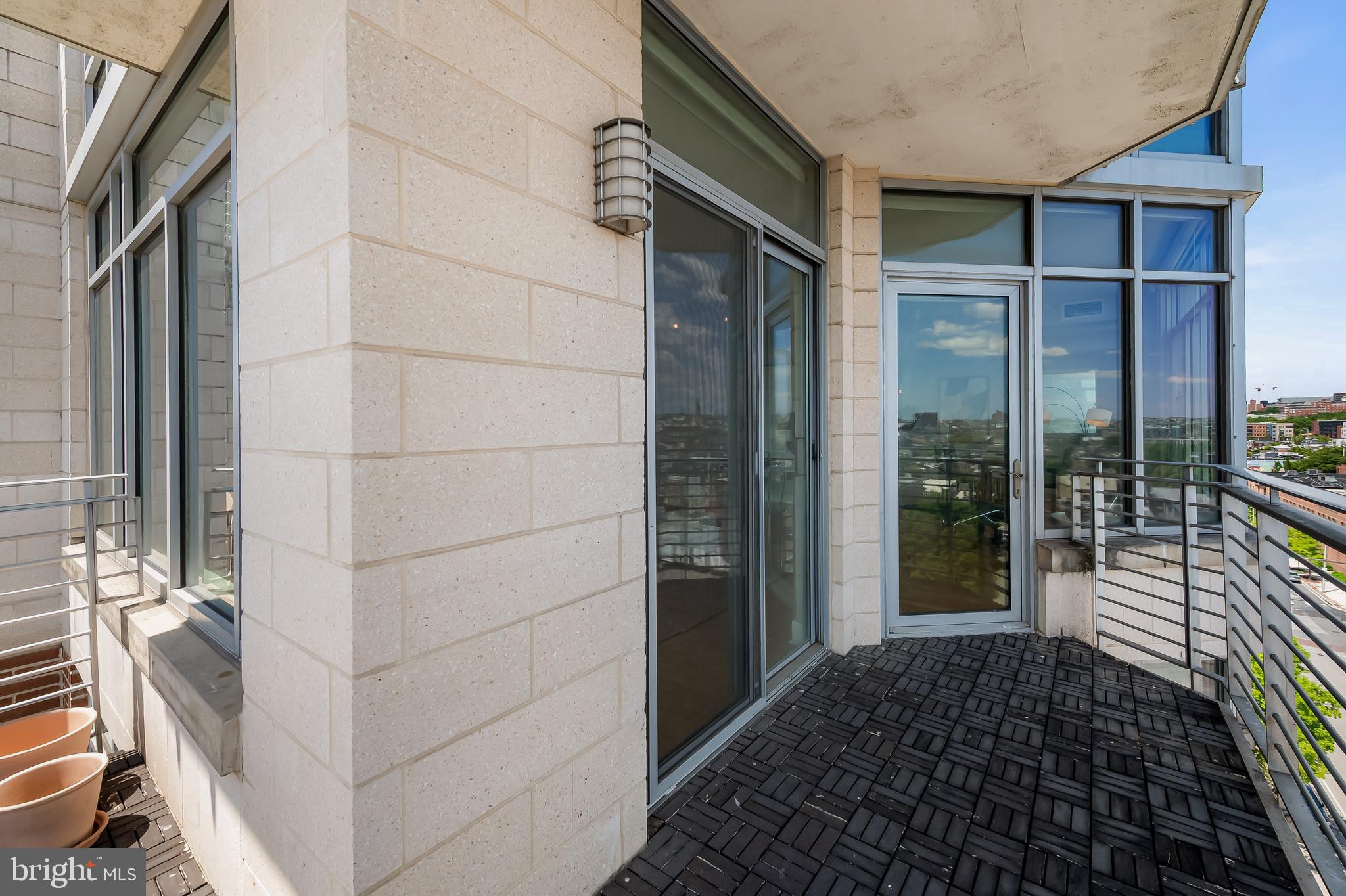 HARBOR EAST - Residential