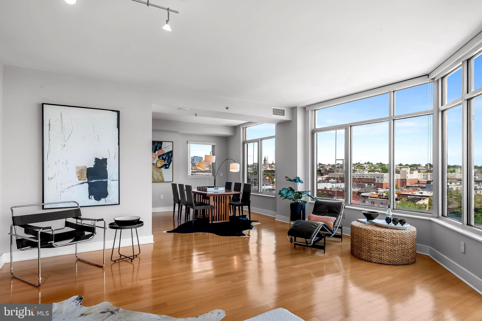 HARBOR EAST - Residential