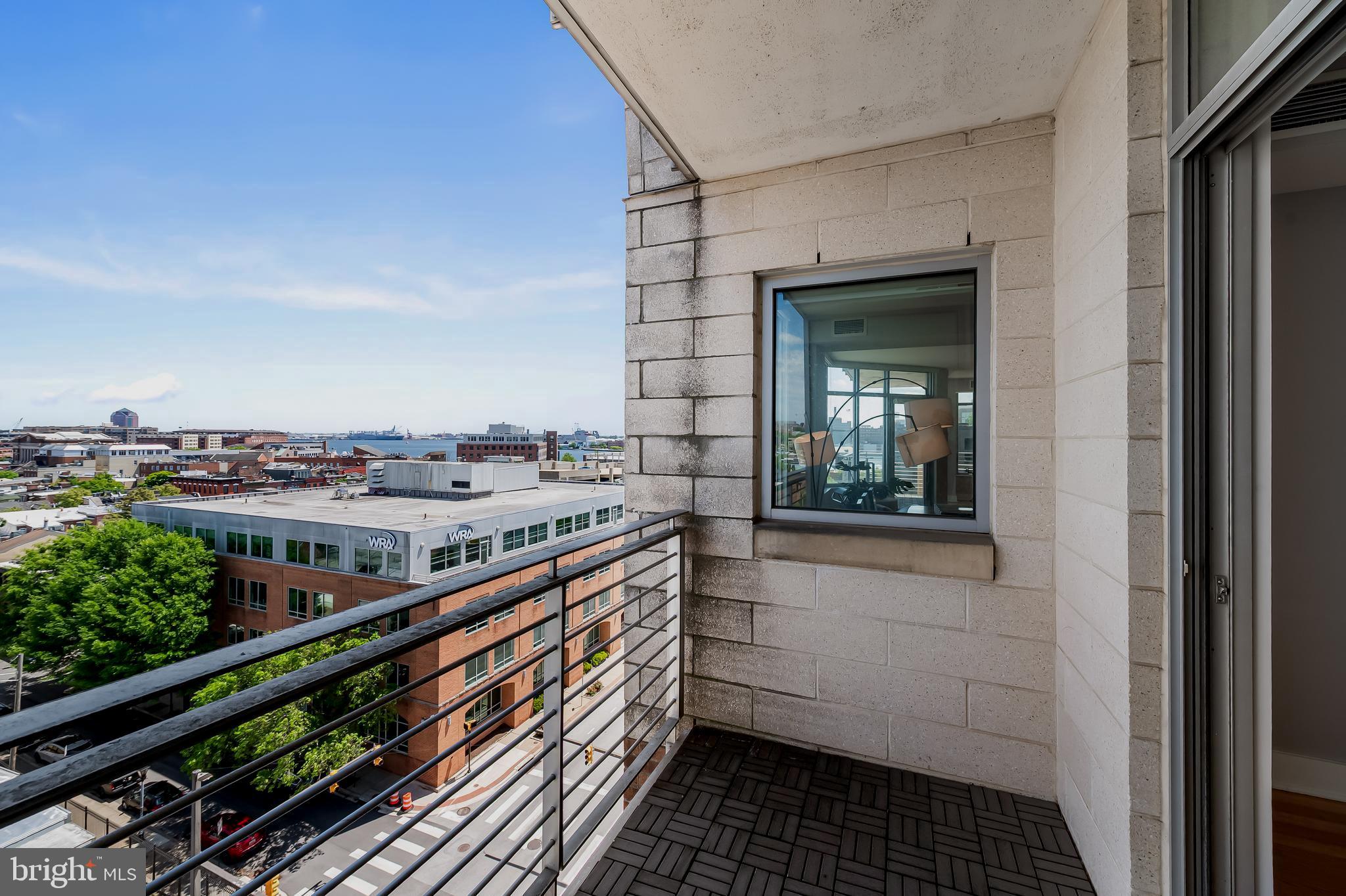 HARBOR EAST - Residential