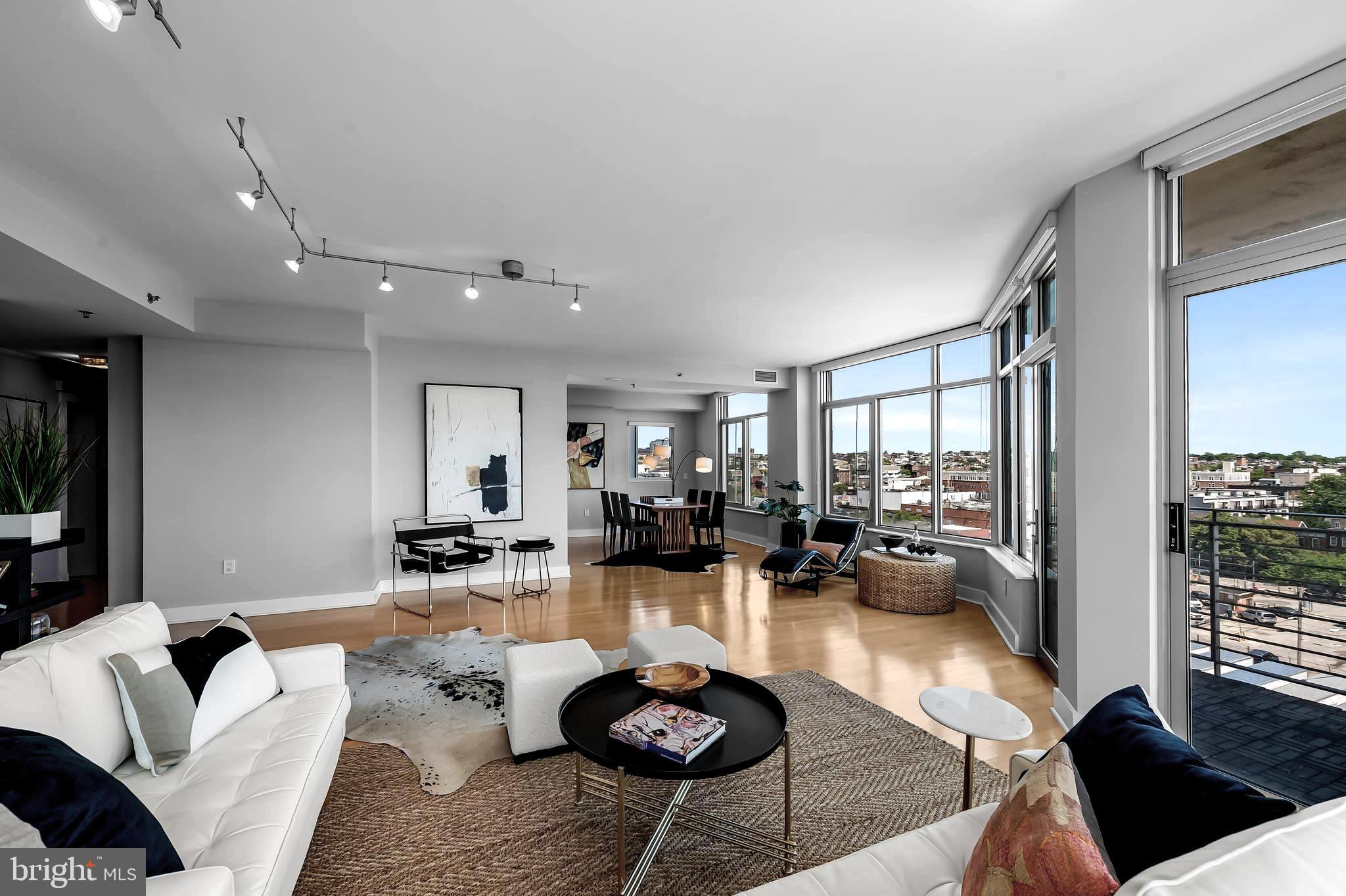HARBOR EAST - Residential