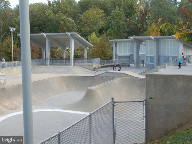 DOMINION HILLS - Residential