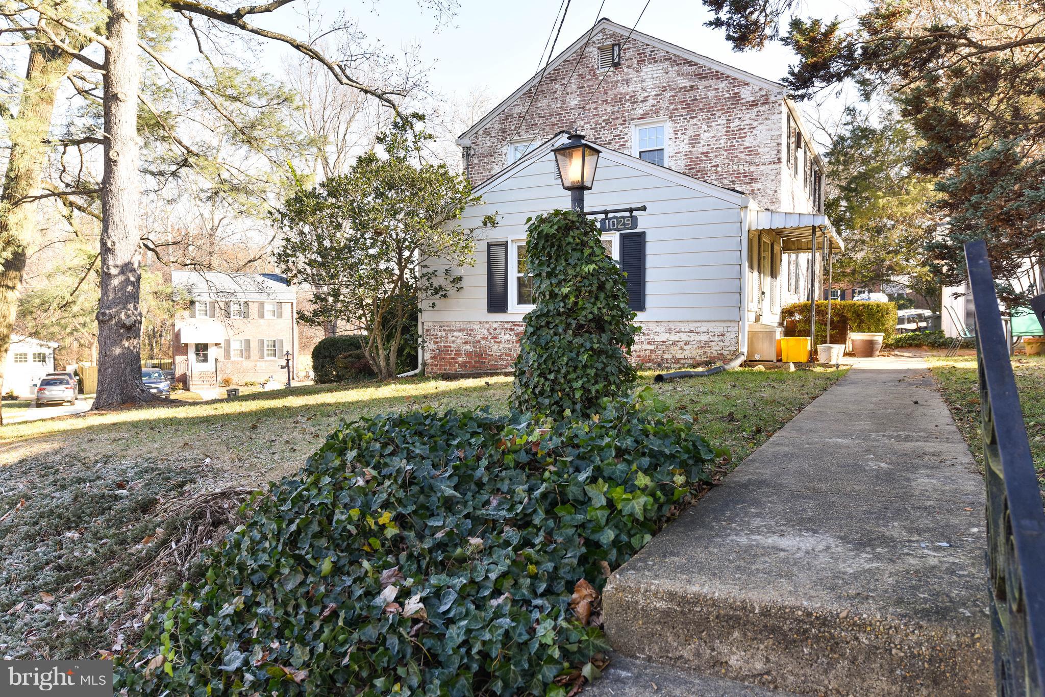 DOMINION HILLS - Residential