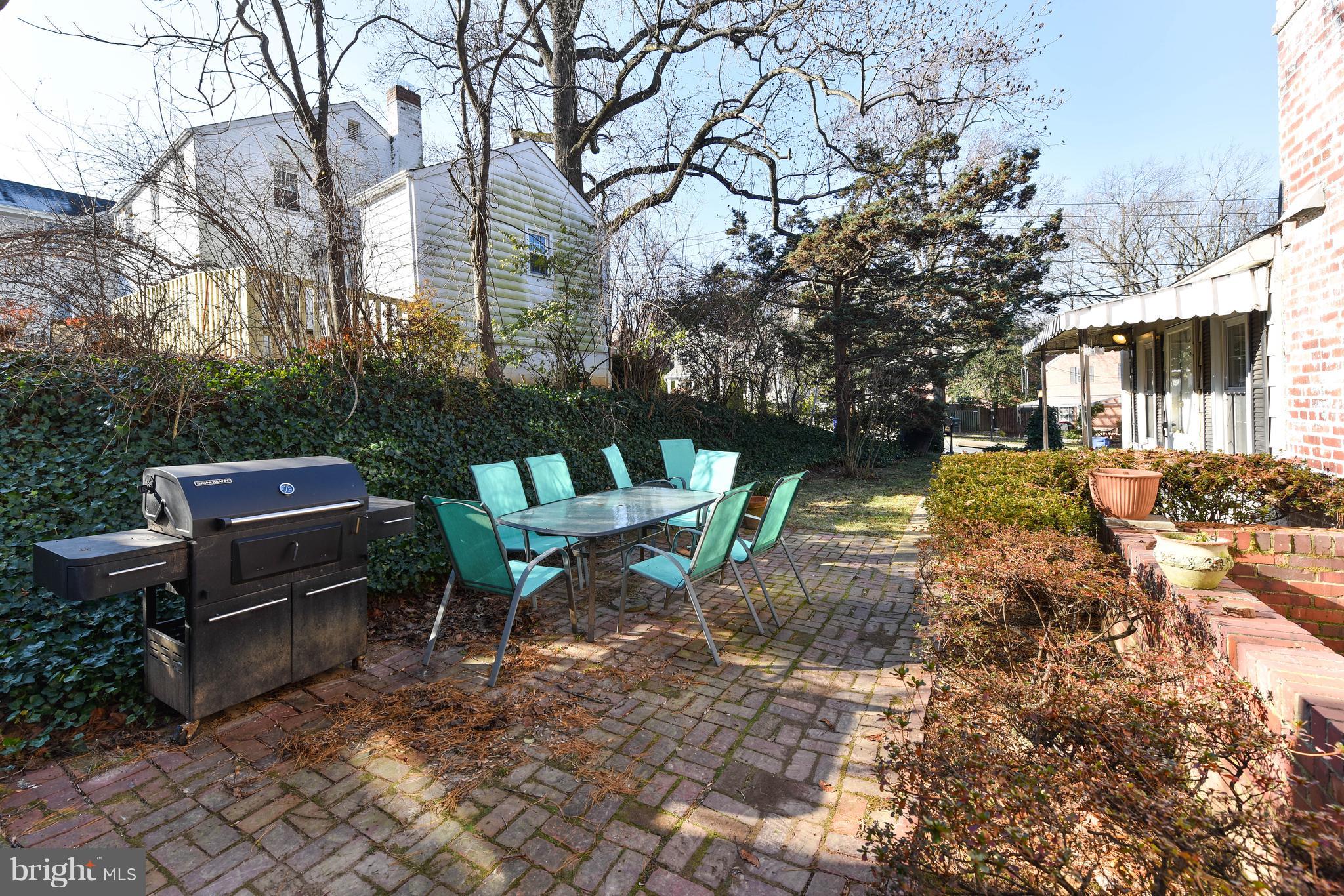 DOMINION HILLS - Residential