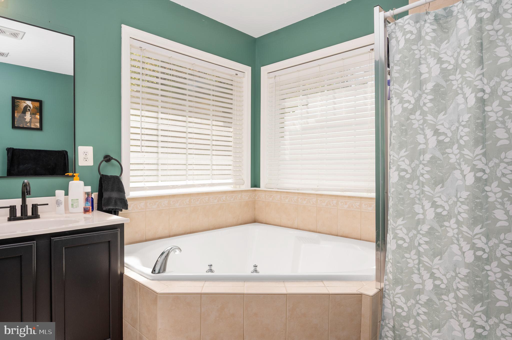 EDGEWOOD - Residential