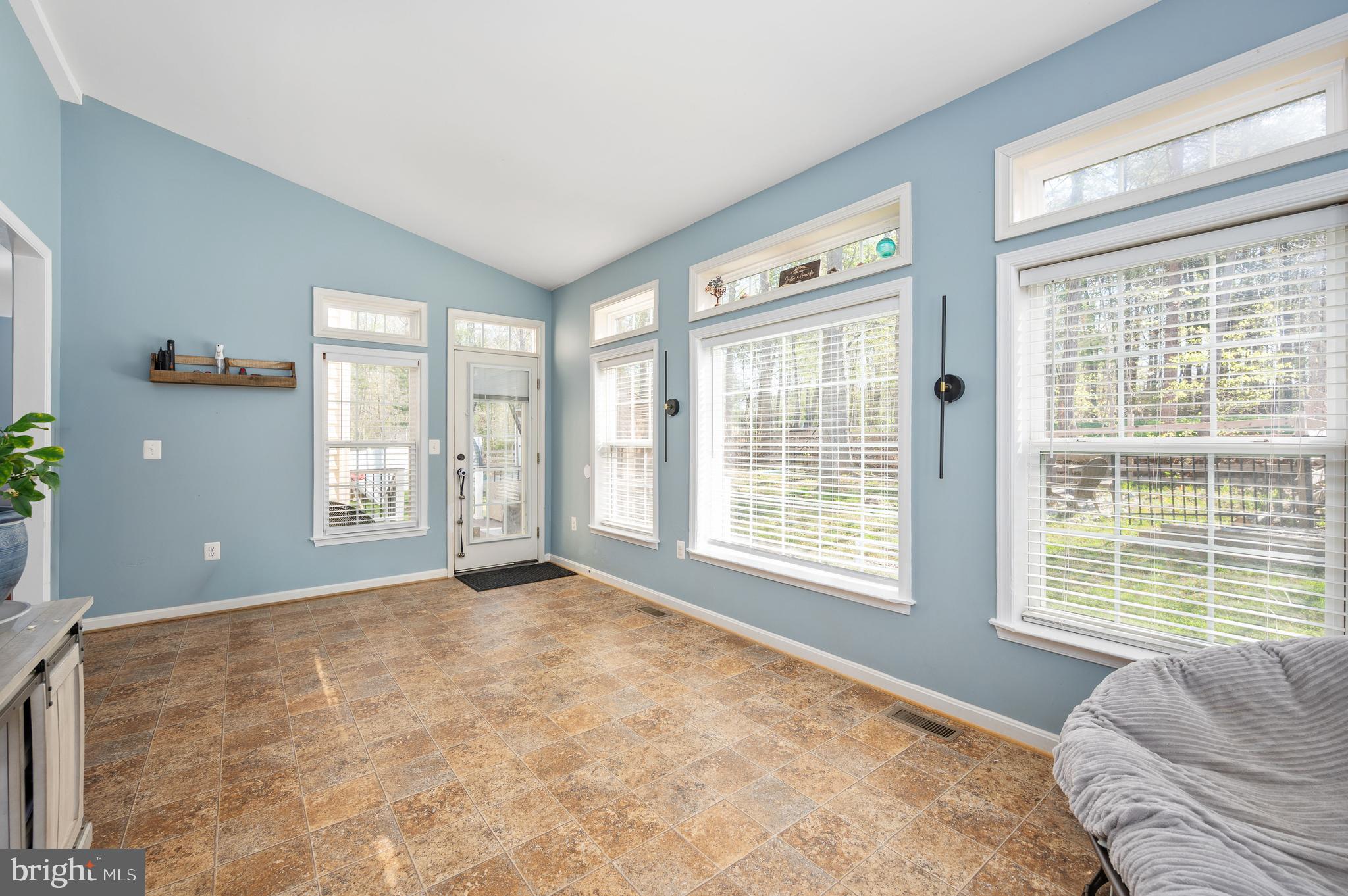 EDGEWOOD - Residential