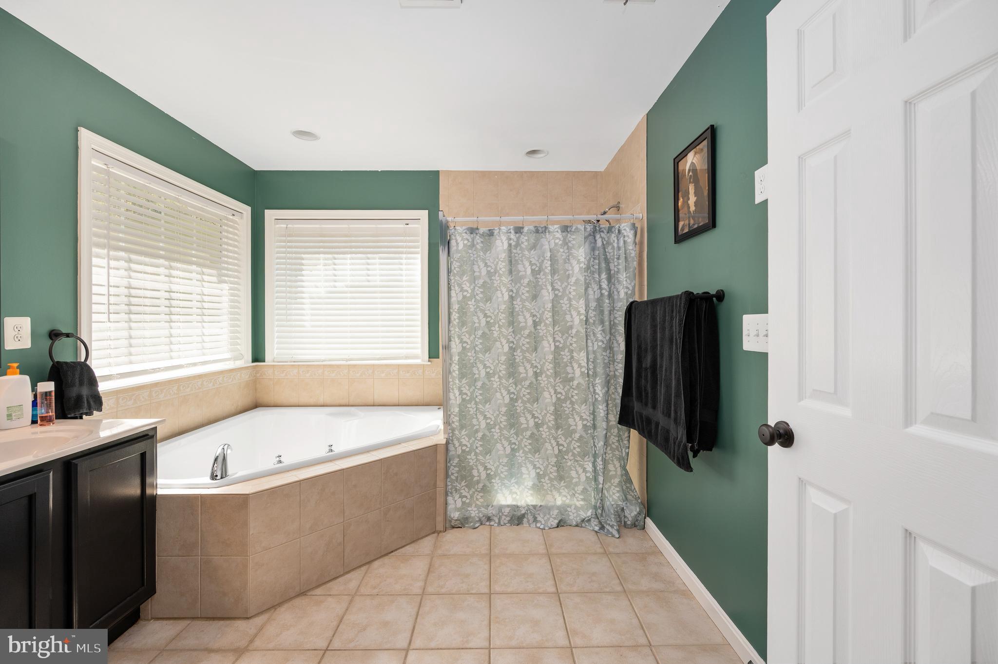 EDGEWOOD - Residential