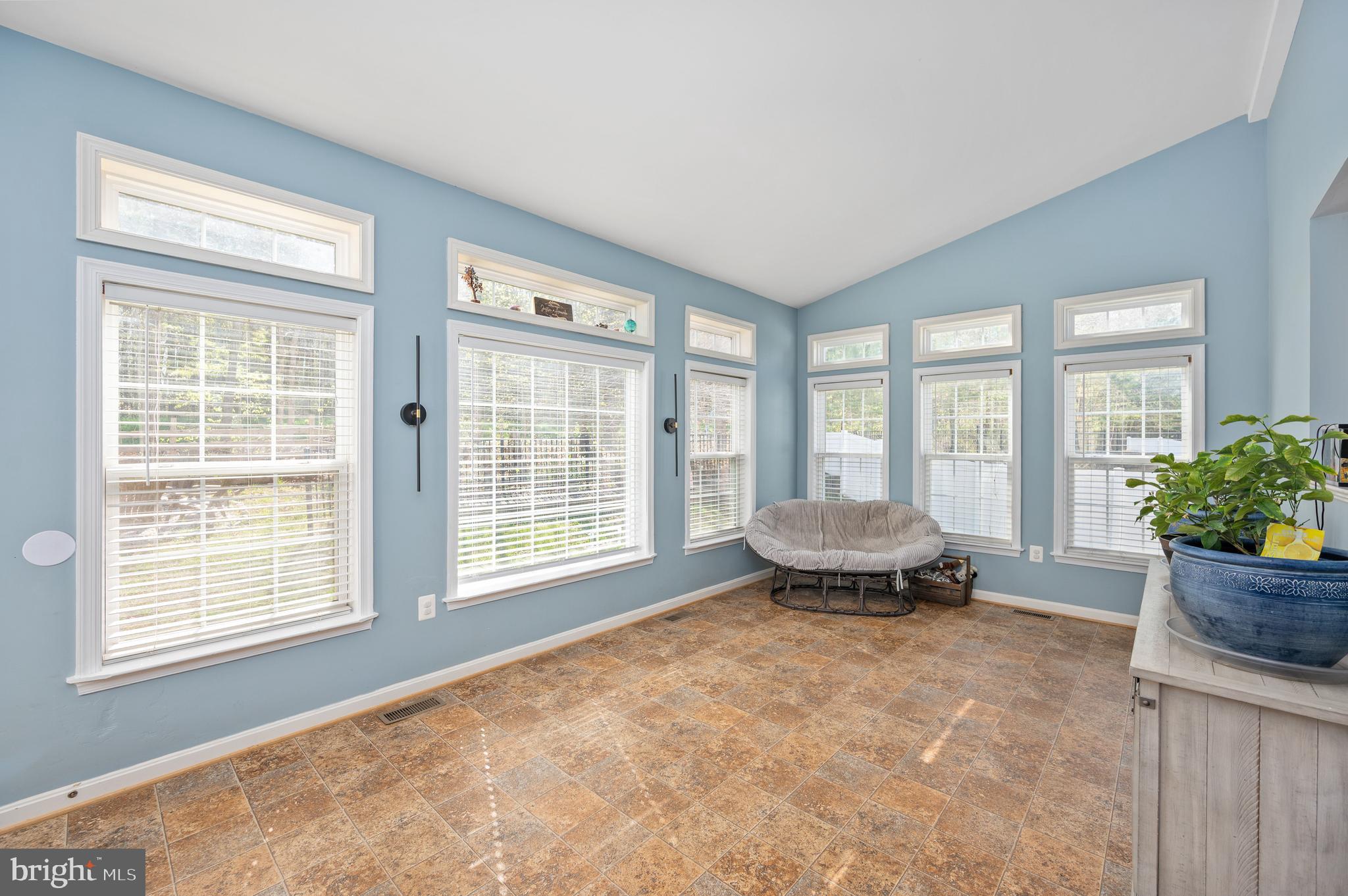 EDGEWOOD - Residential