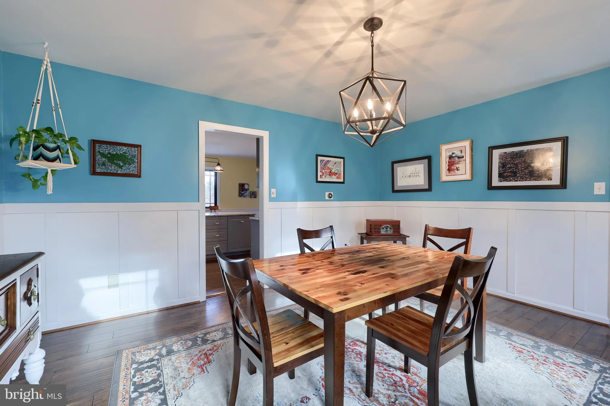 Lancaster, Pennsylvania 17601, United States, 4 Bedrooms Bedrooms, ,3 BathroomsBathrooms,Residential,Active,252824