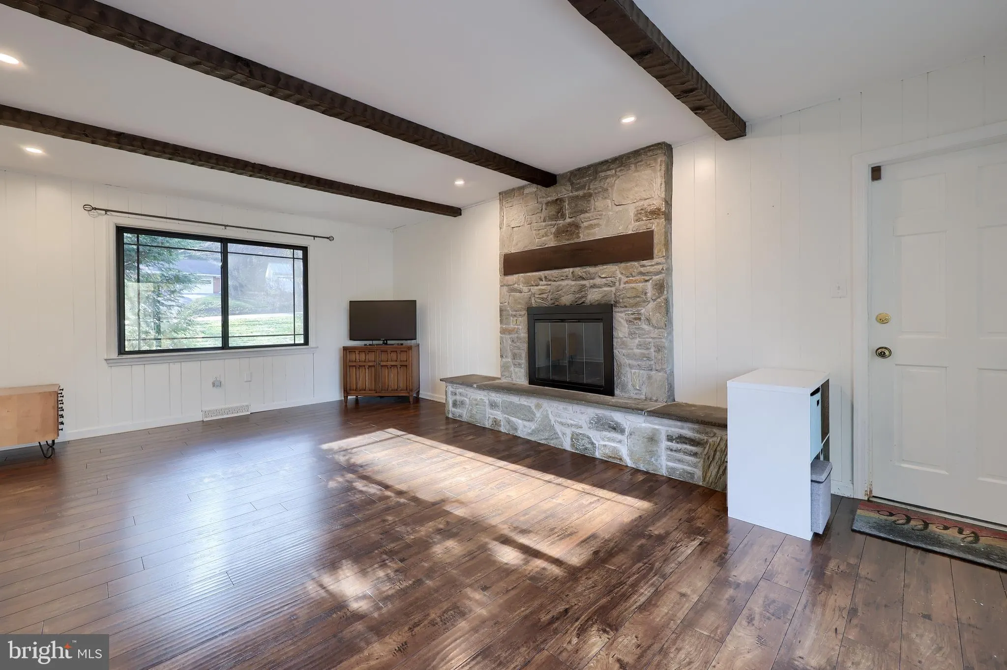 Lancaster, Pennsylvania 17601, United States, 4 Bedrooms Bedrooms, ,3 BathroomsBathrooms,Residential,Active,252824