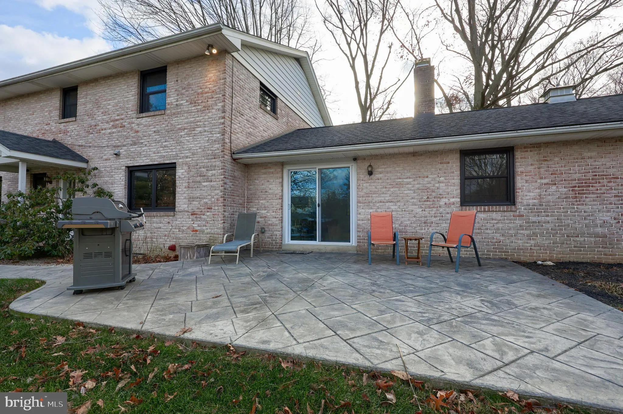 Lancaster, Pennsylvania 17601, United States, 4 Bedrooms Bedrooms, ,3 BathroomsBathrooms,Residential,Active,252824